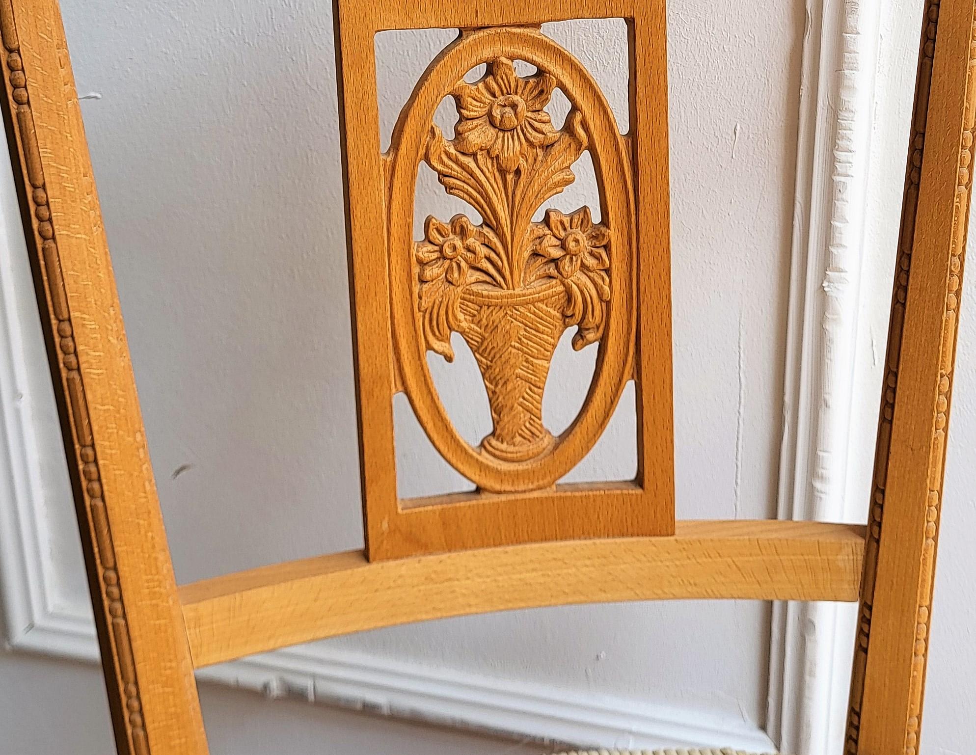 Italienischer Sessel mit geschnitztem Holz und geflochtenem Seil im Zustand „Gut“ in Carimate, Como