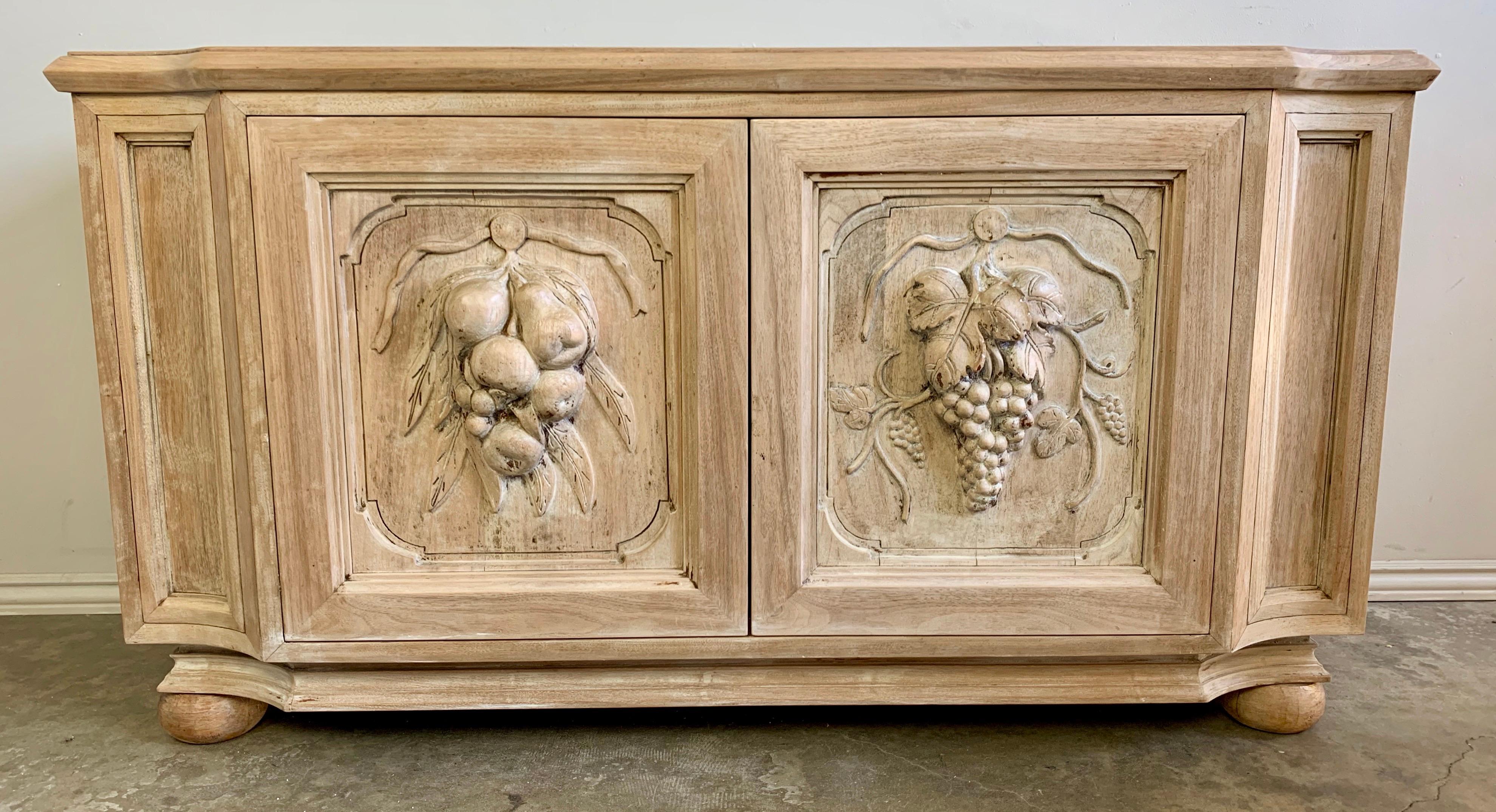 Other Italian Carved Wood Credenza, circa 1940s