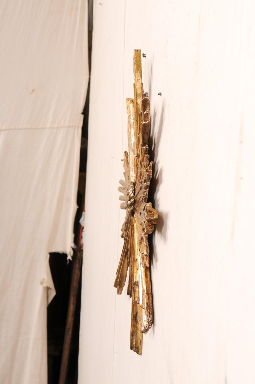 Italian Carved Wood Gold Sunburst w/Undulating Rays, 2.75 Ft. Diameter For Sale 5