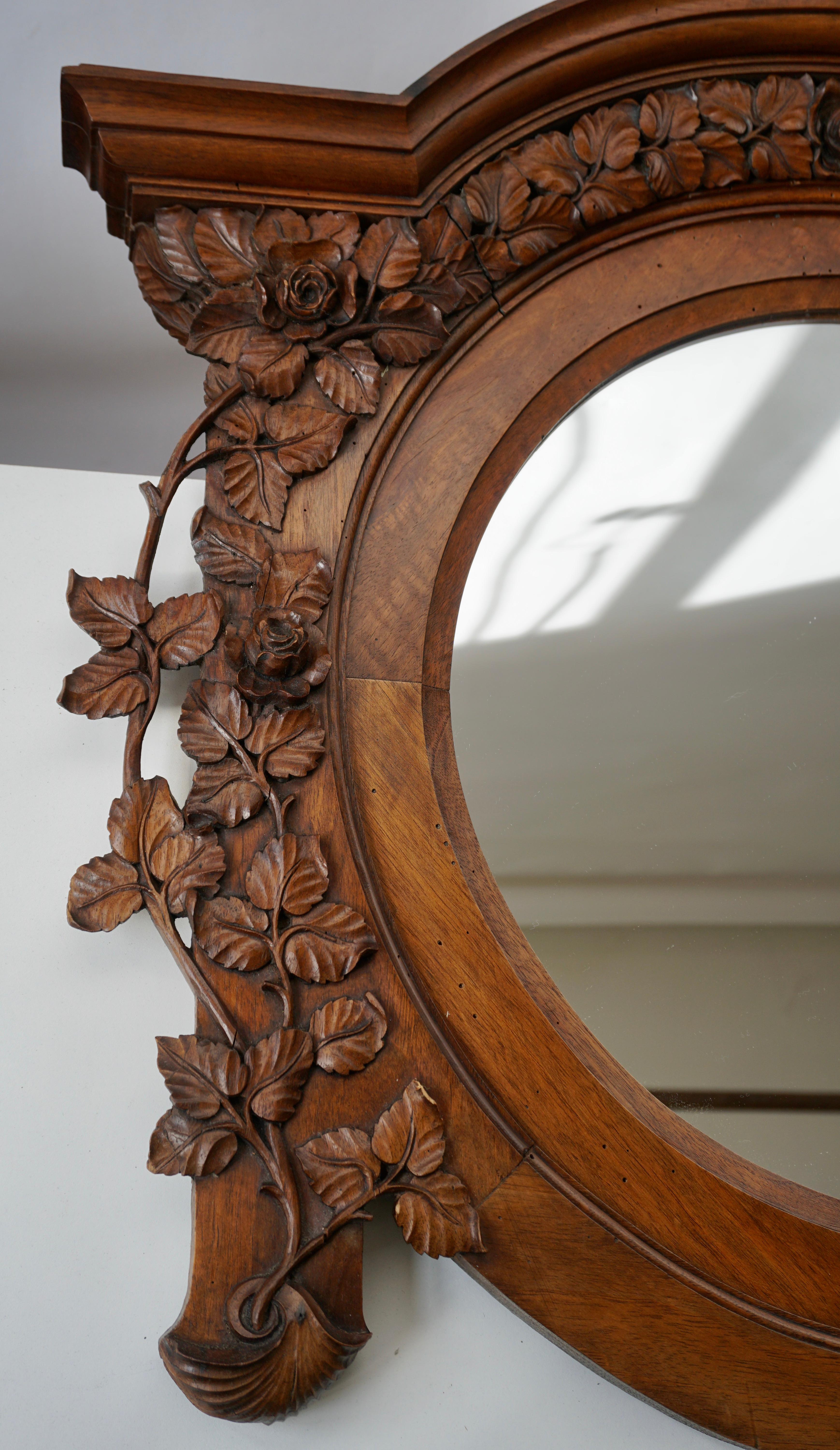 Italian Carved Wood Mirror In Good Condition For Sale In Antwerp, BE