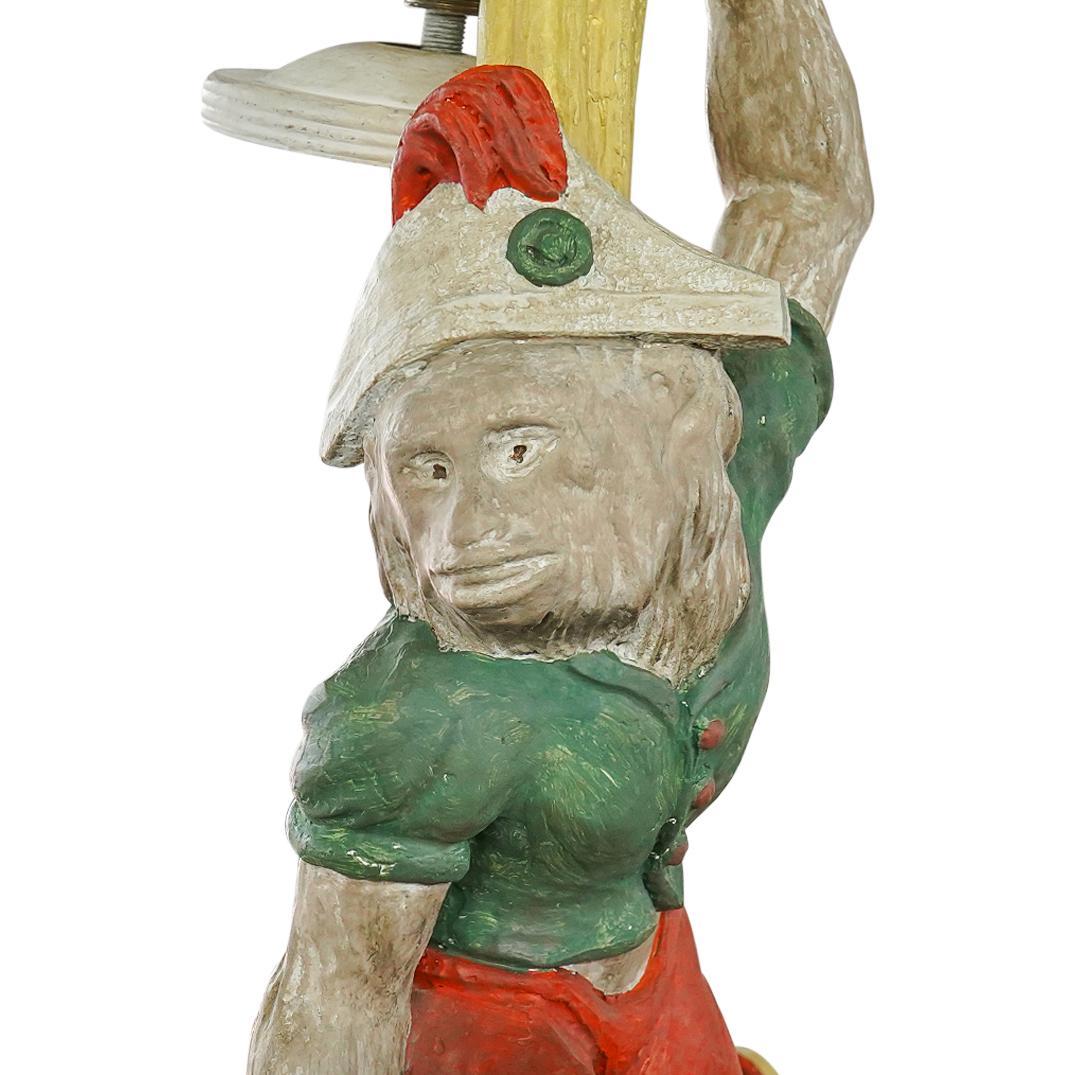 Italienisch geschnitzt Wood Painted Monkey Kronleuchter im Angebot 2
