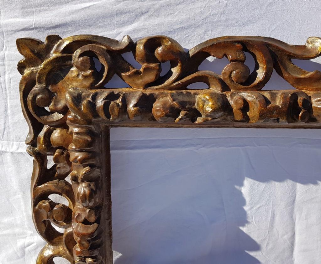 Italian Carved Wooden Frame, Italy, 17th Century, Florence Baroque Mirror For Sale 5