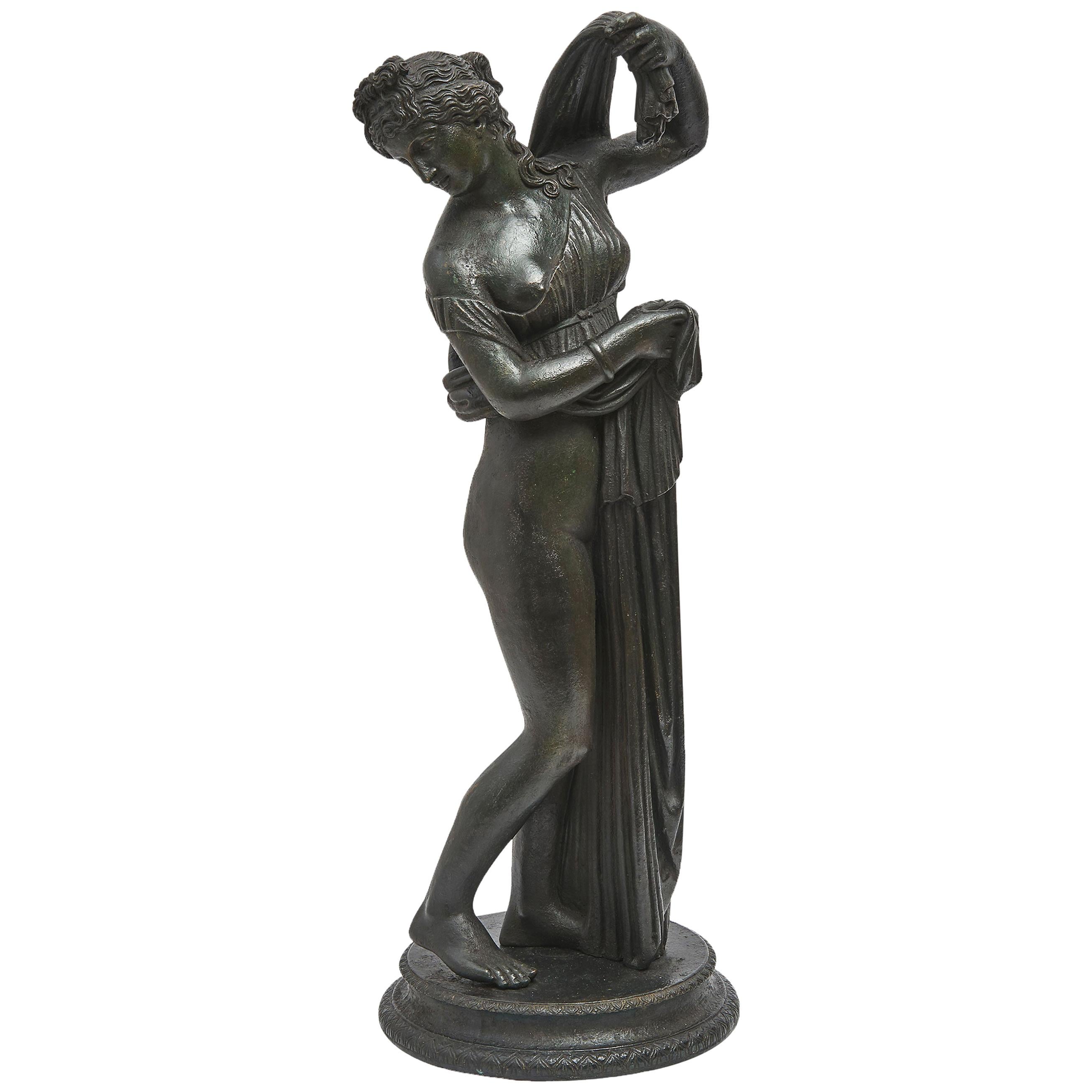 Italian Cast Bronze Venus Callipyge by Sommer Foundry, Naples, circa 1900 For Sale
