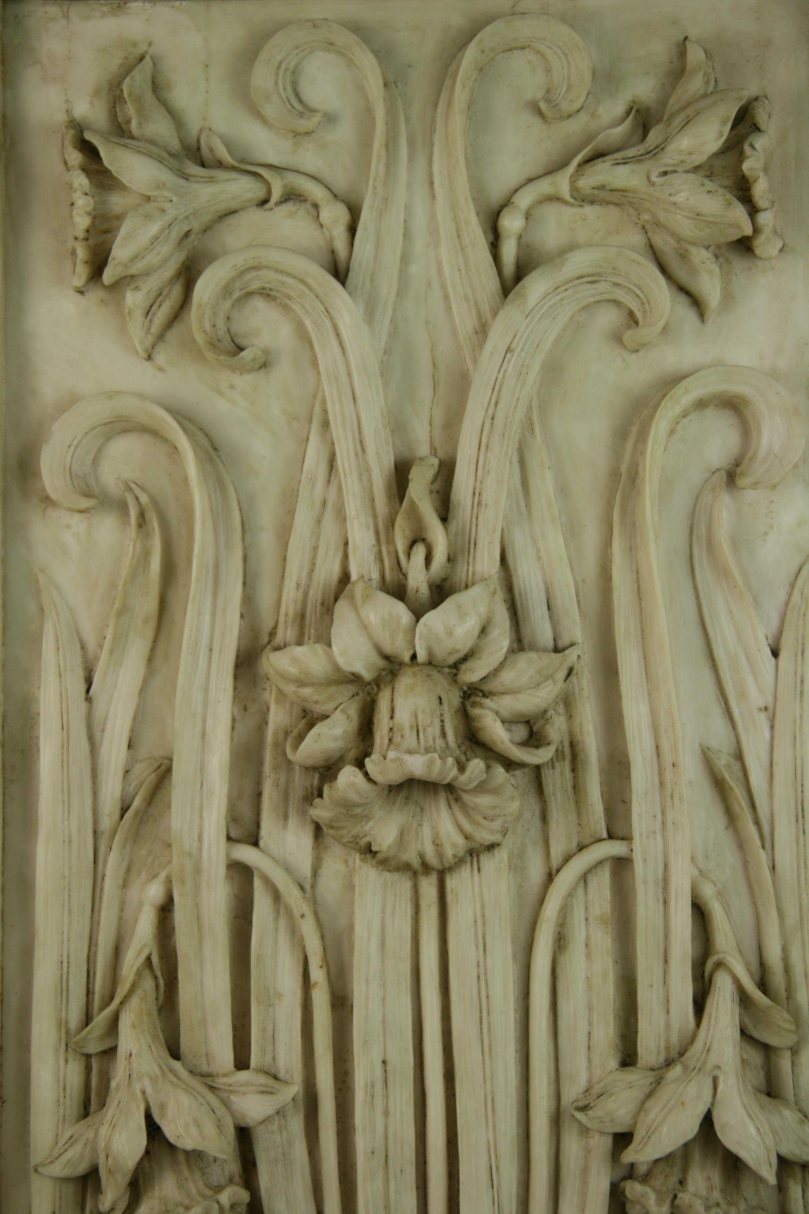 Italian Cast Resin Stone Daffodil Architectural Panel(2 panels Available) In Good Condition In Douglas Manor, NY