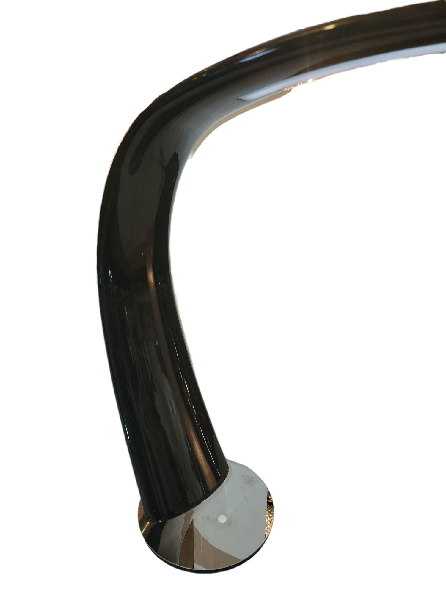 North American Italian Cattelan Lacquered Arm Table Lamp For Sale