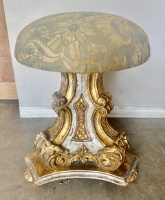 Tabouret italien en bois doré sculpté et doré avec revêtement Fortuny