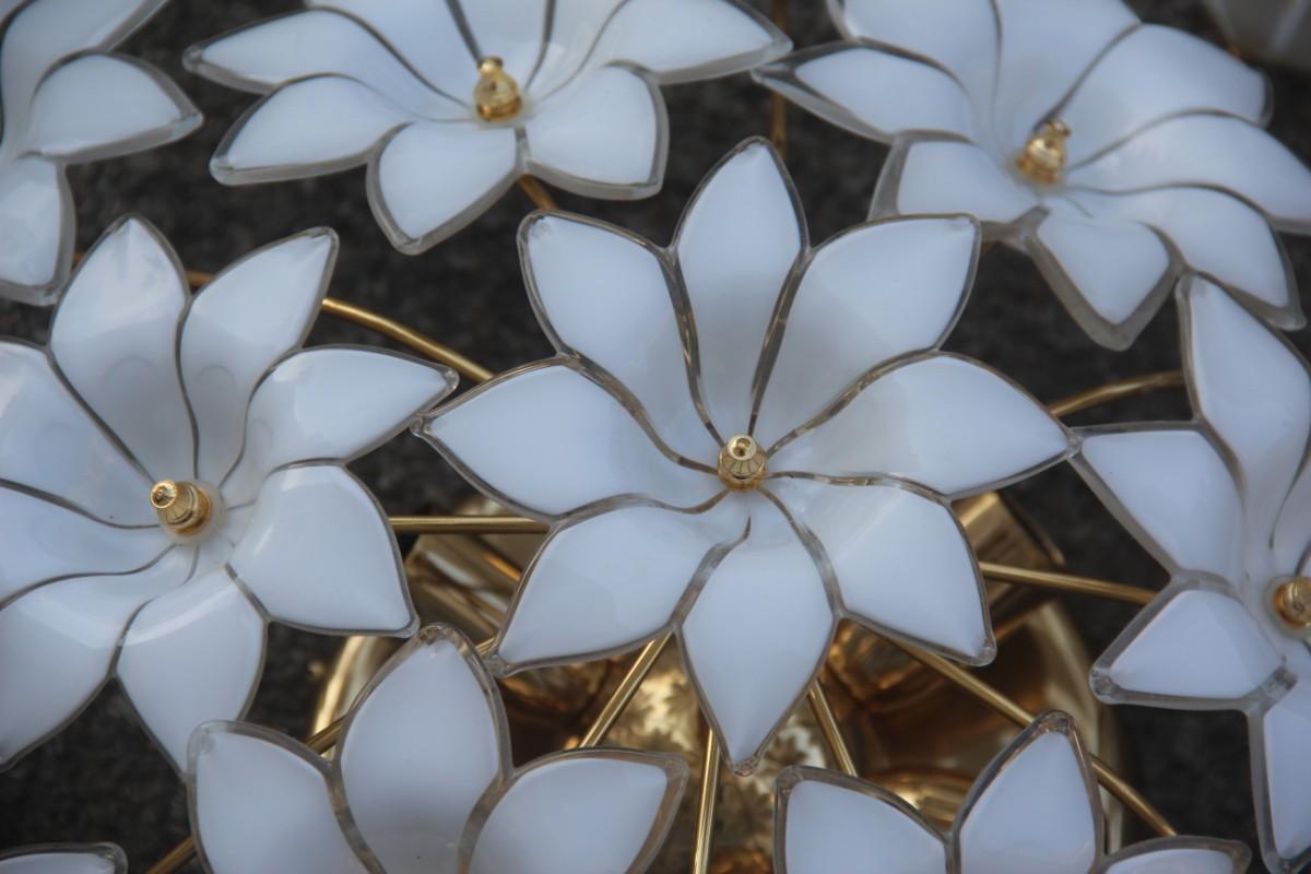 Italian ceiling lamp white flowers Murano glass gold-plated, 1970s Franco Luce Design.