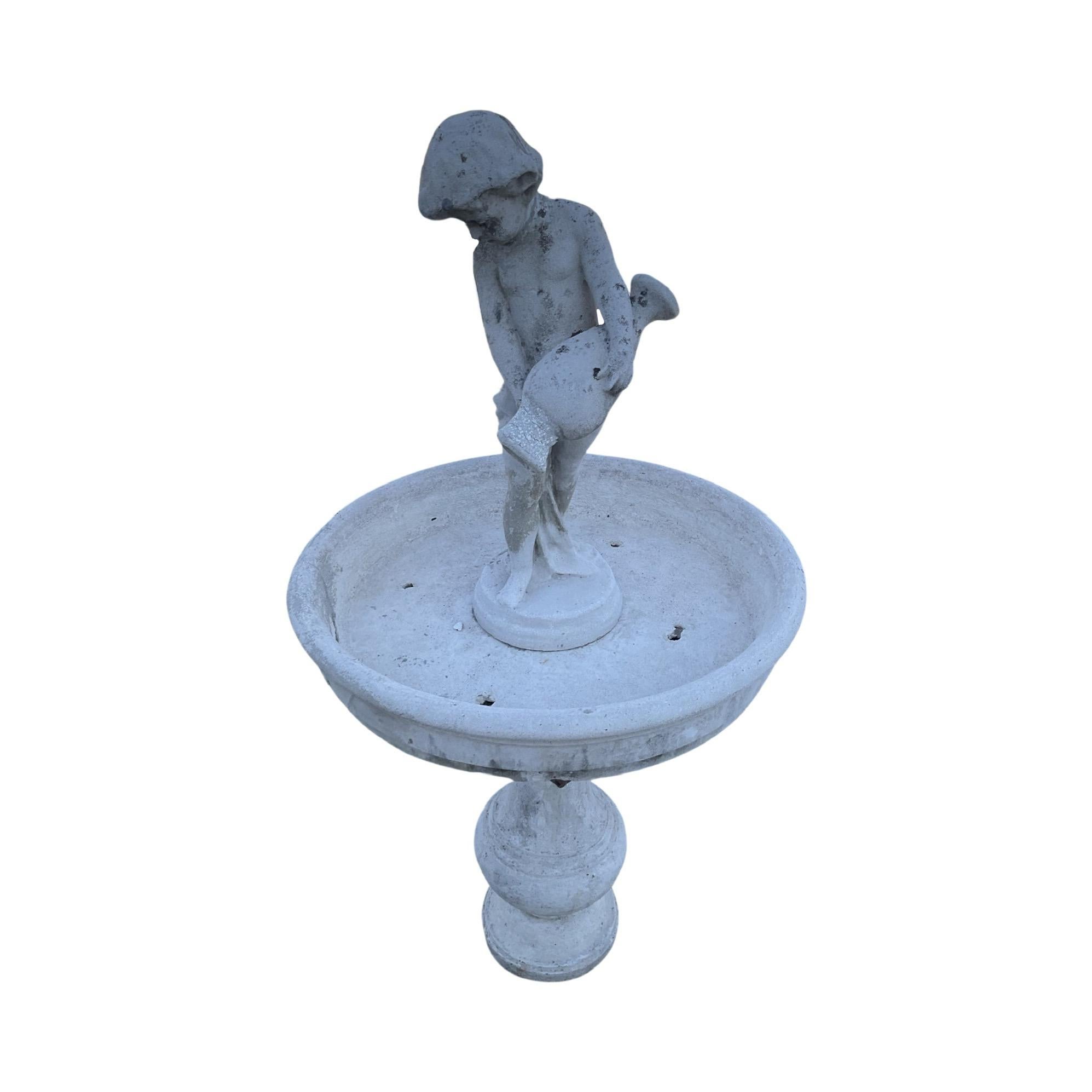 Italienische Zement-Komposition Central-Brunnen im Zustand „Gut“ im Angebot in Dallas, TX