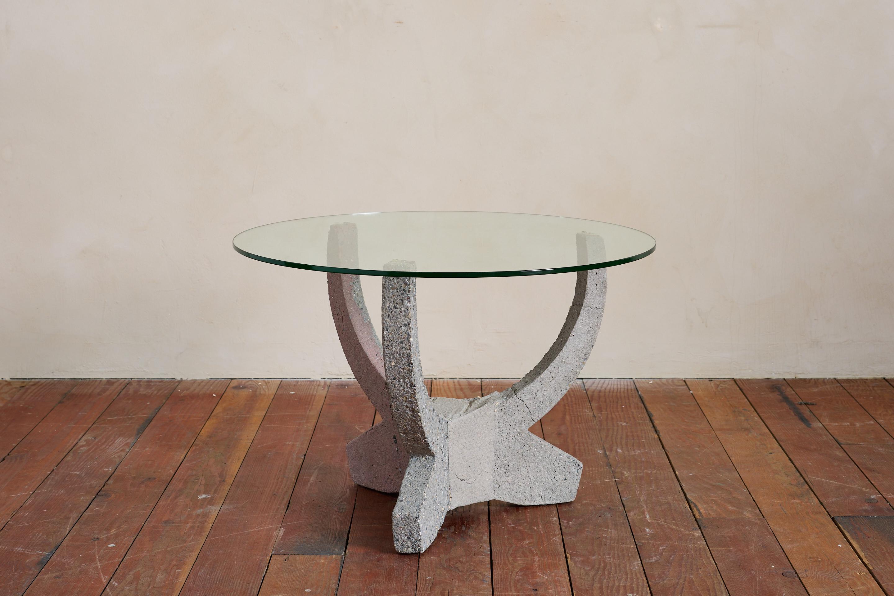Italienischer Zementtisch im Angebot 9
