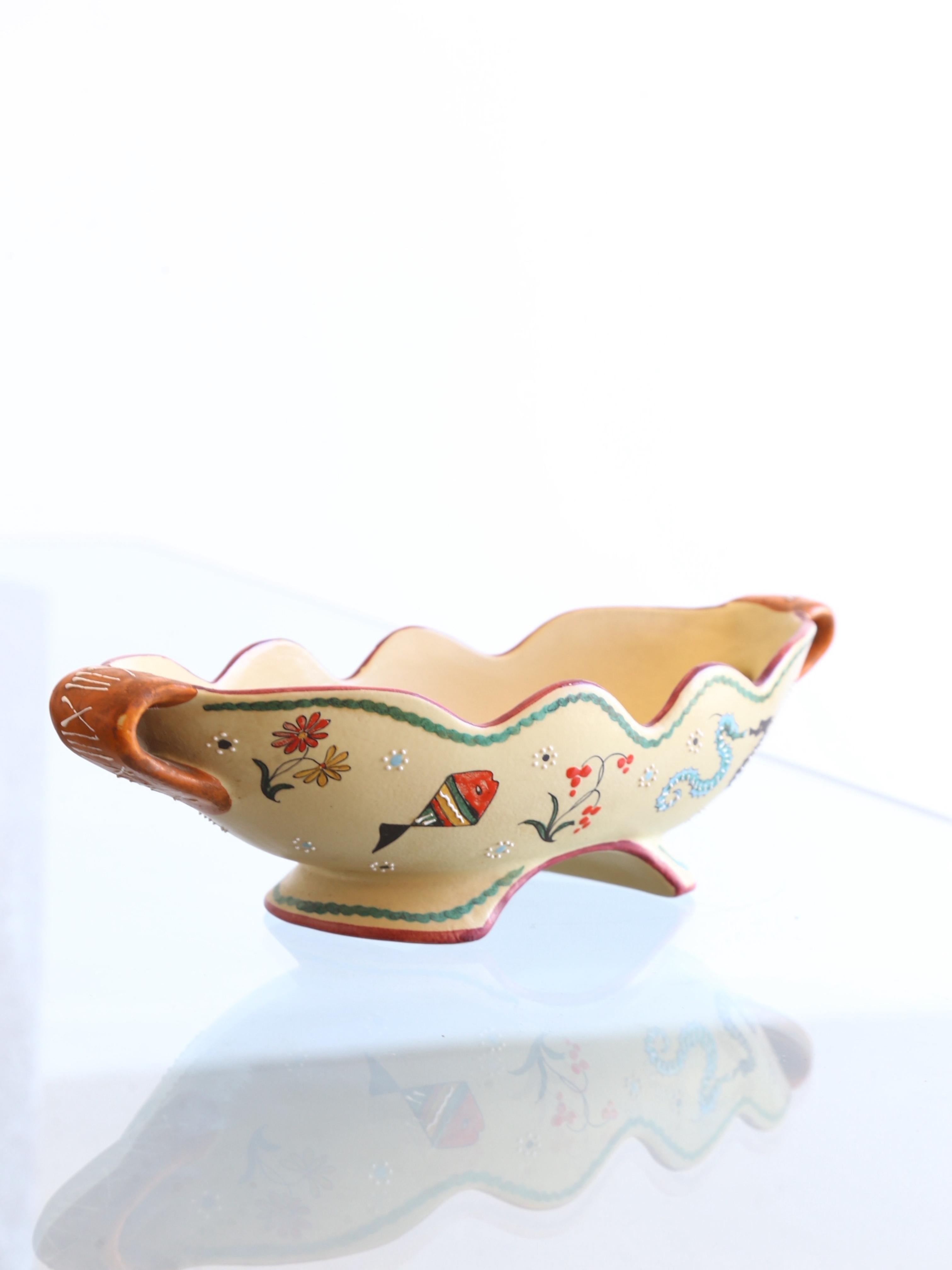 Italian Deruta ceramics are a type of Italian pottery that originates from the town of Deruta in central Italy. Deruta ceramics are known for their intricate designs and vibrant colors, which are often inspired by Renaissance-era art.

Deruta