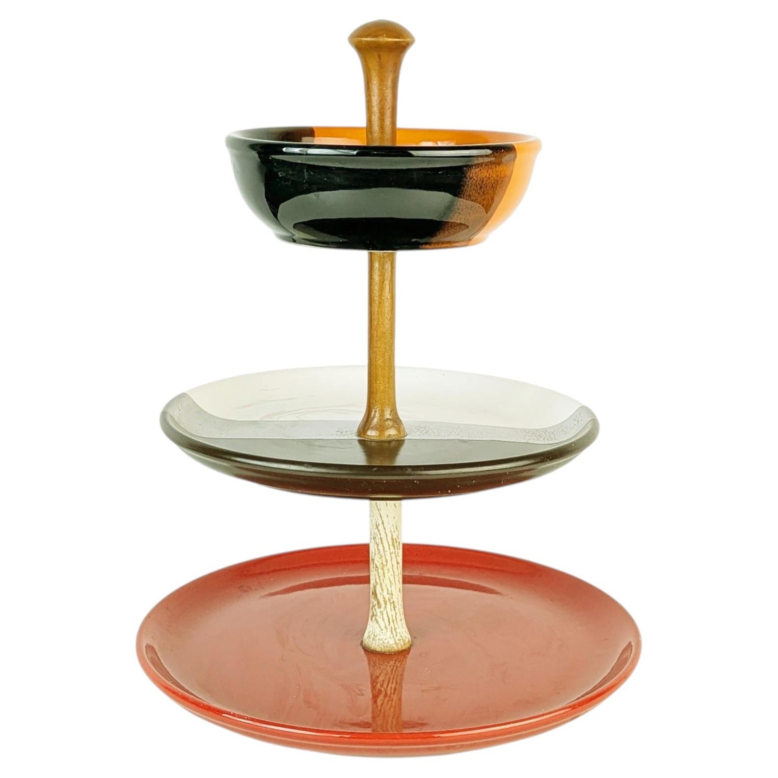 Italian ceramic and wood 1960s fruit bowl for aperitifs and sweets.