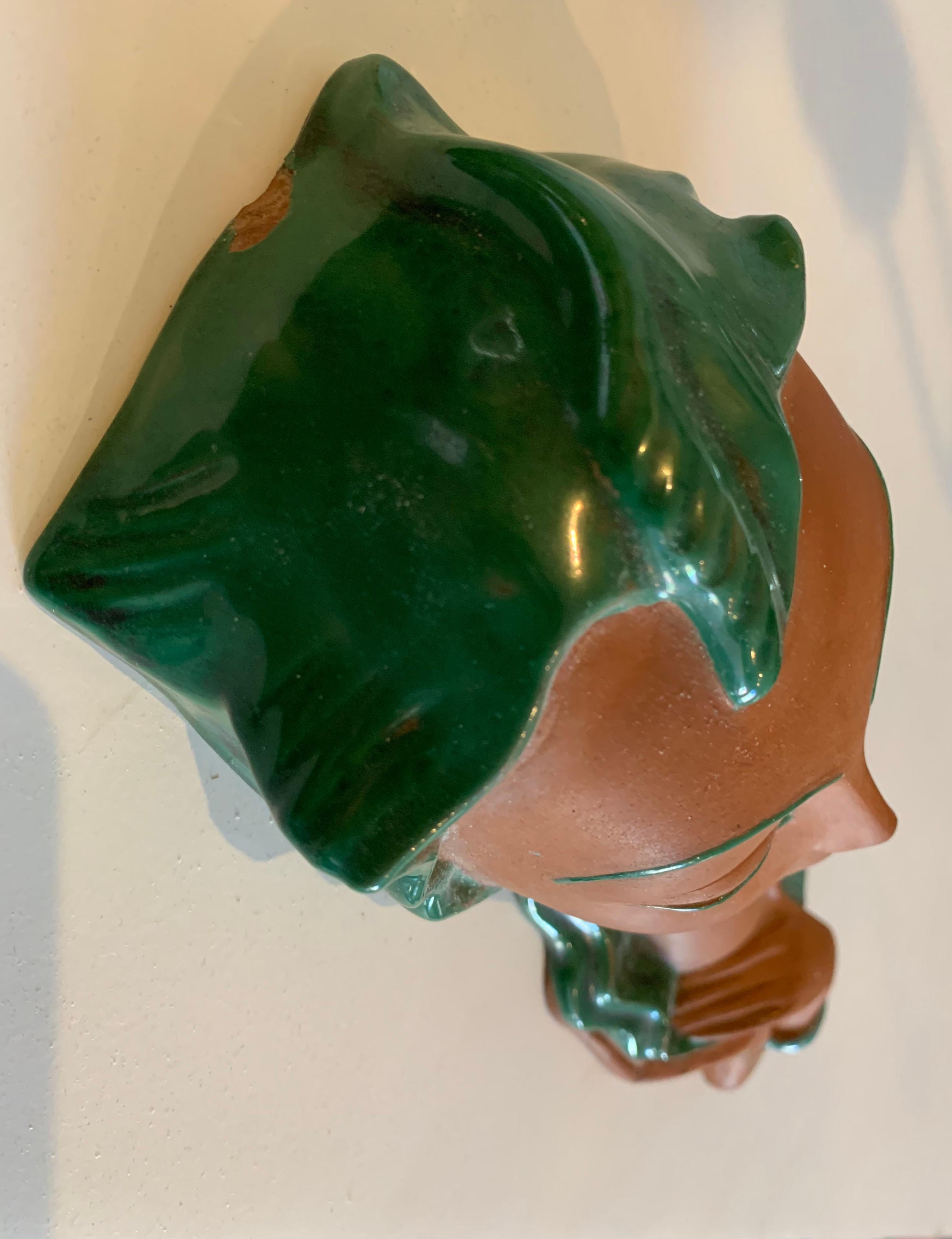 Italienische Hänge-Wandmaske aus Keramik im Art-déco-Stil von Goldsheider im Angebot 1