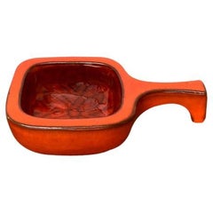 Ciotola in ceramica italiana con manico, anni '60