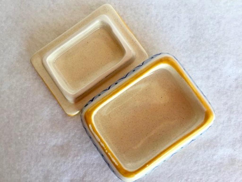 Italiano Scatola in ceramica italiana con motivo a triangolo in vendita