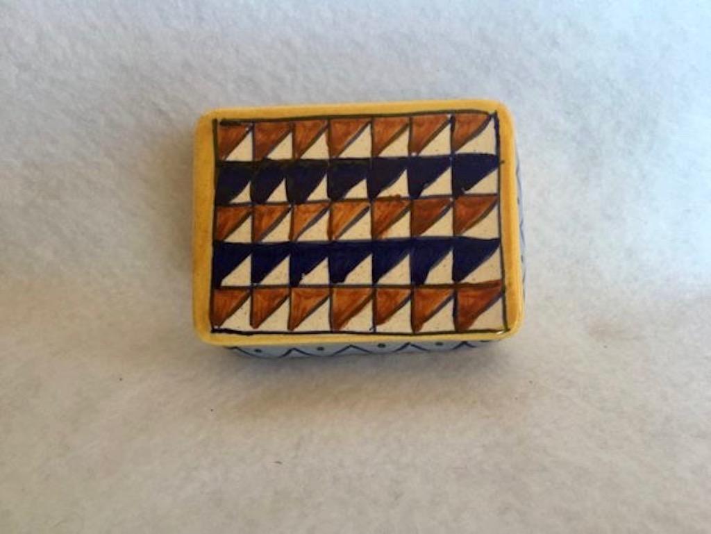 Late 20th Century Italian Ceramic Box with Triangle Motif For Sale