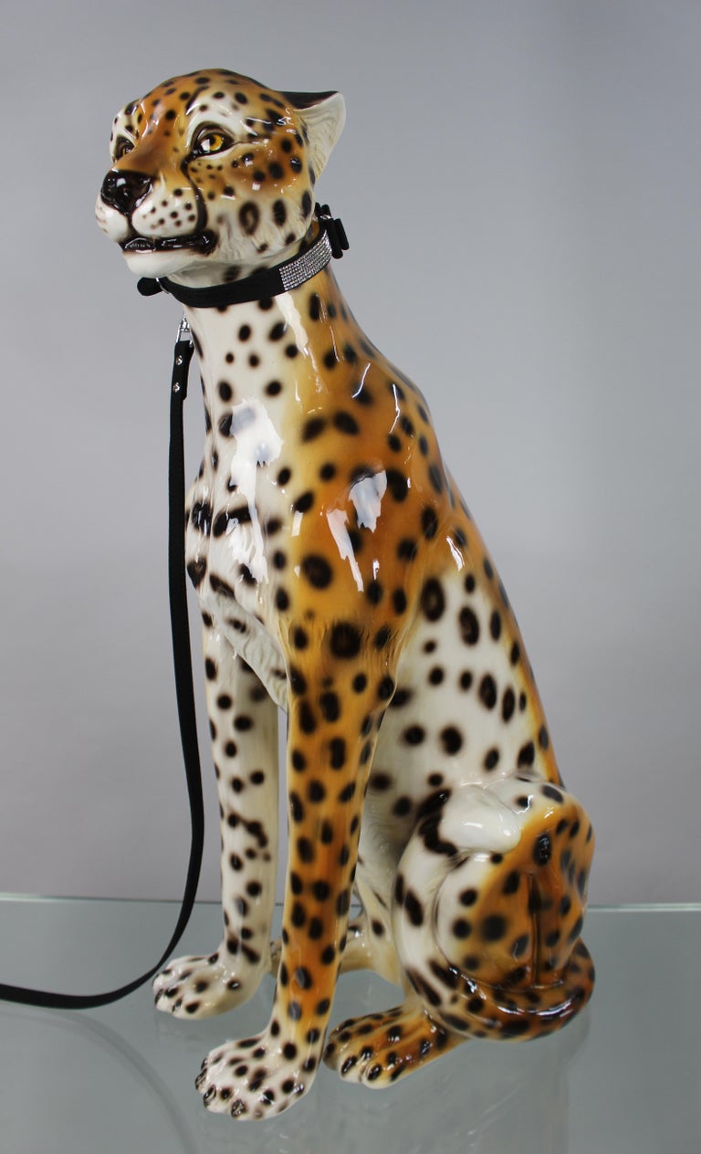 Italian ceramic cheetah


Fine ceramic cheetah. Hand made in Italy with an airbrushed paint finish.

Measures 34 x 50 x 79 (height) cm.

Complete with black jewelled leash. Offered in excellent condition, ready for a new home!