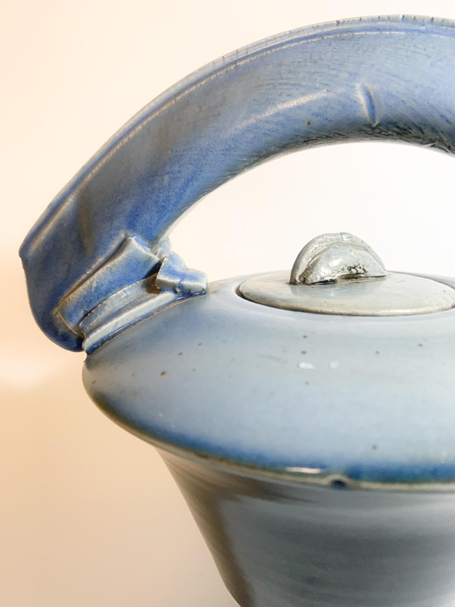 Italian Ceramic Collector's Teapot from the 50s In Good Condition In Milano, MI