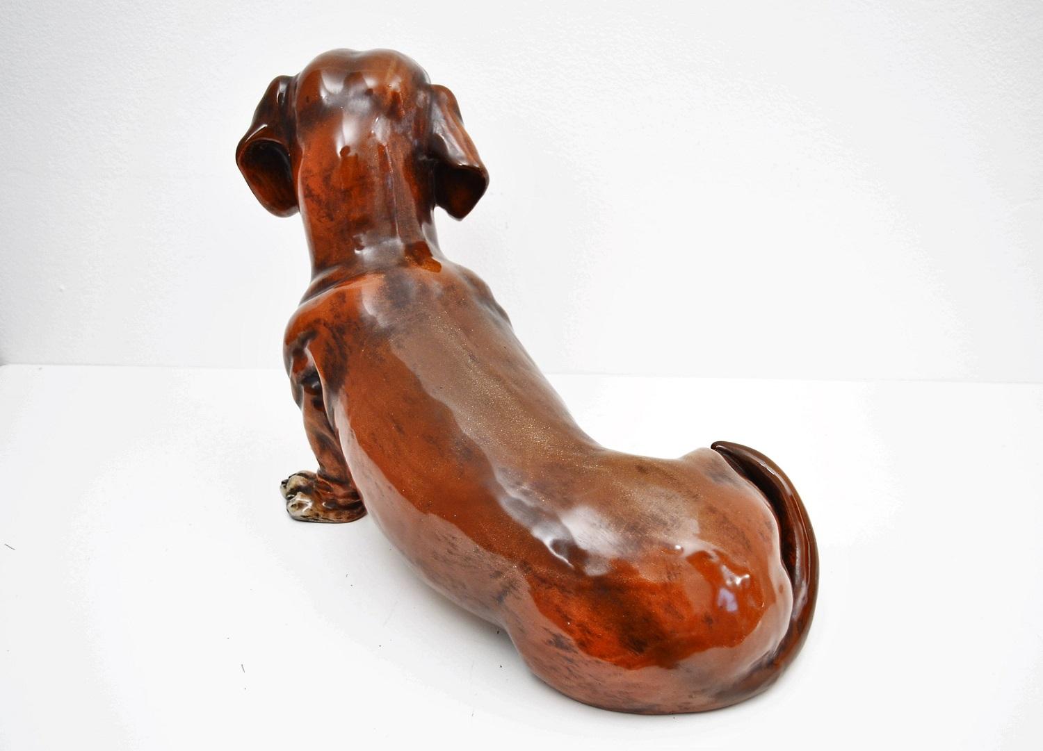 Italienischer Dackelhund aus Keramik von Ugo Zaccagnini in Lebensgröße:: 1960er Jahre im Zustand „Gut“ in Morazzone, Varese