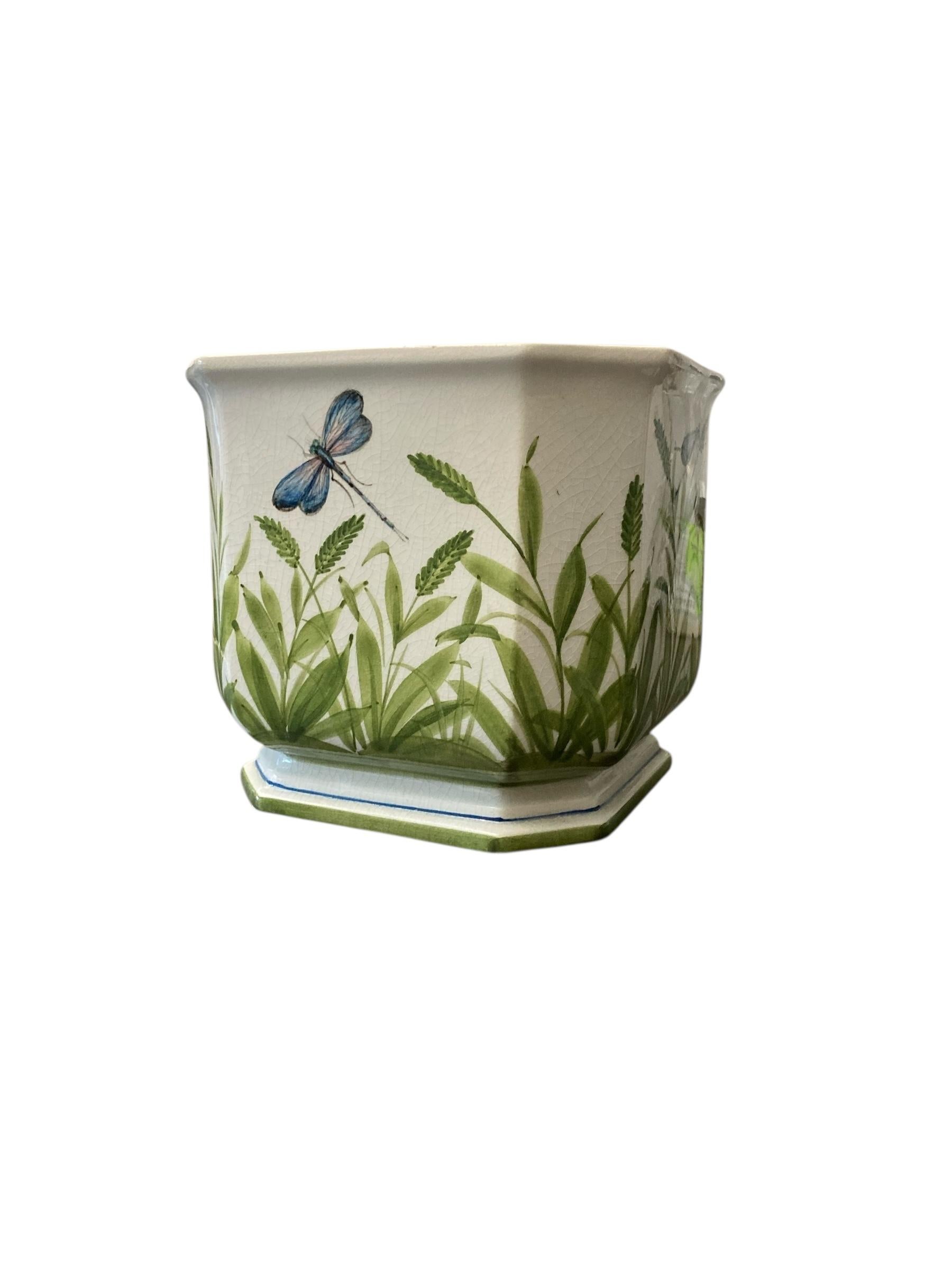 Céramique Cache-pot en céramique italienne pour fleurs ou plantes avec design de libellule en vente