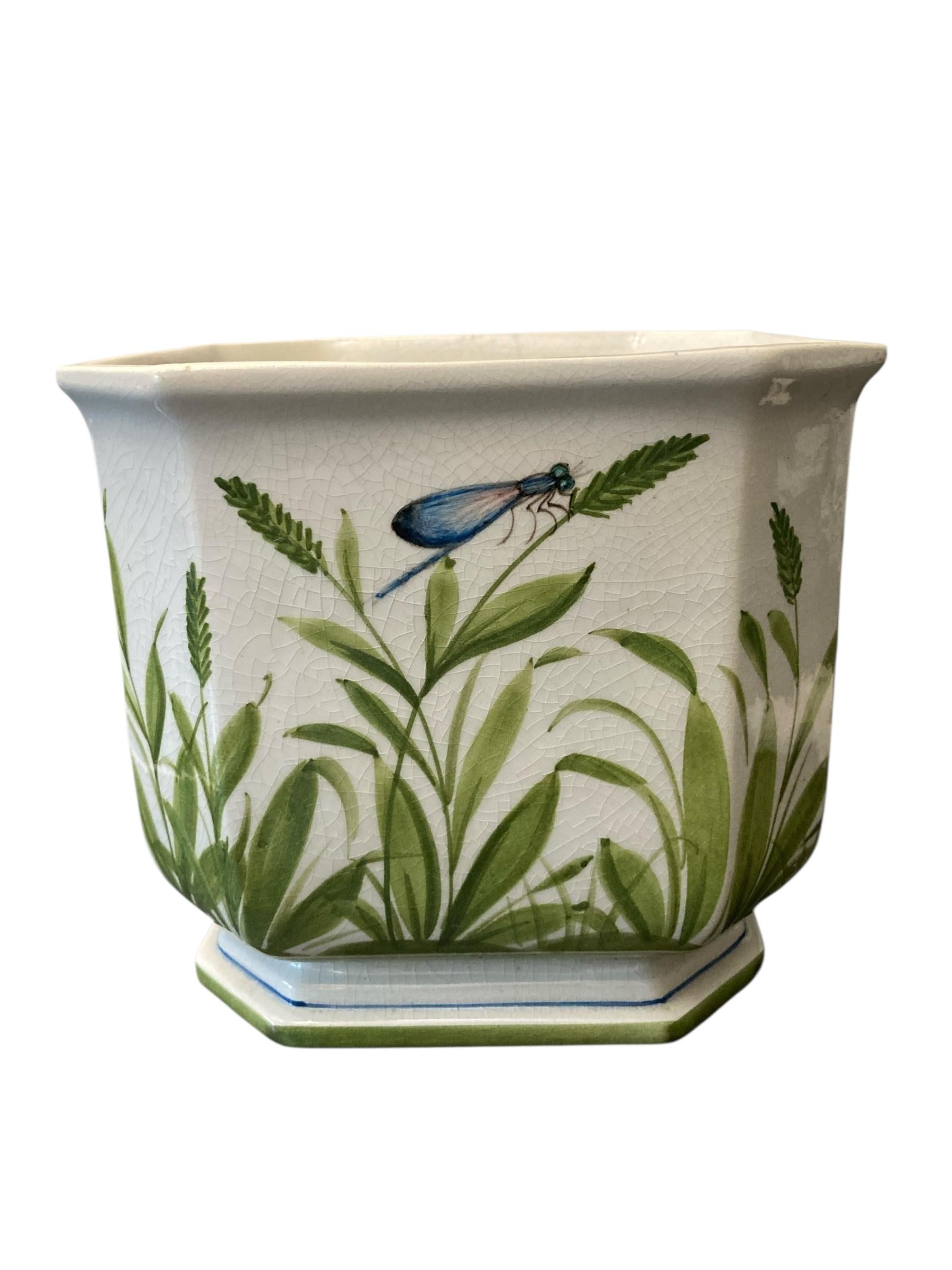 Cache-pot en céramique italienne pour fleurs ou plantes avec design de libellule en vente 2