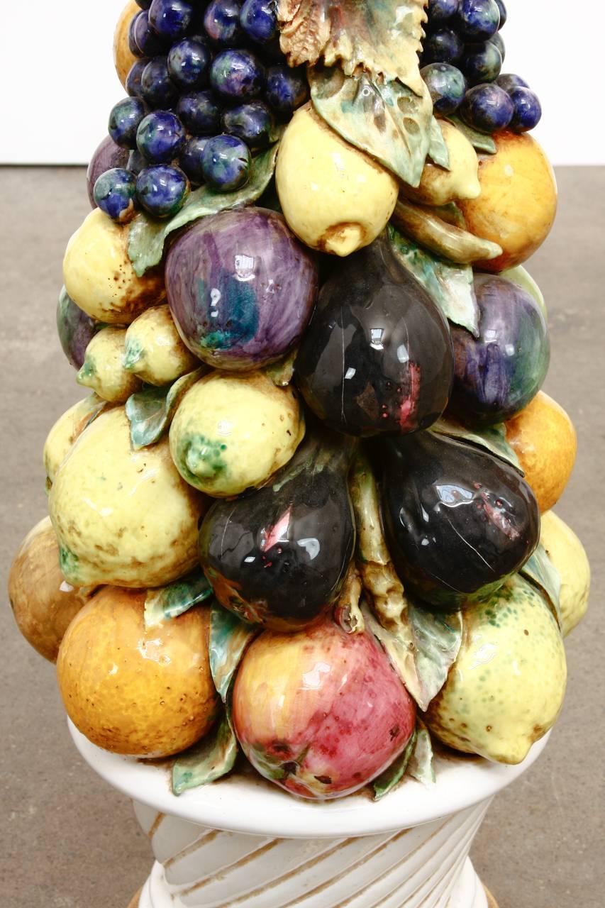 Lampe de table Topiaire de fruits en céramique italienne par Marbro 3