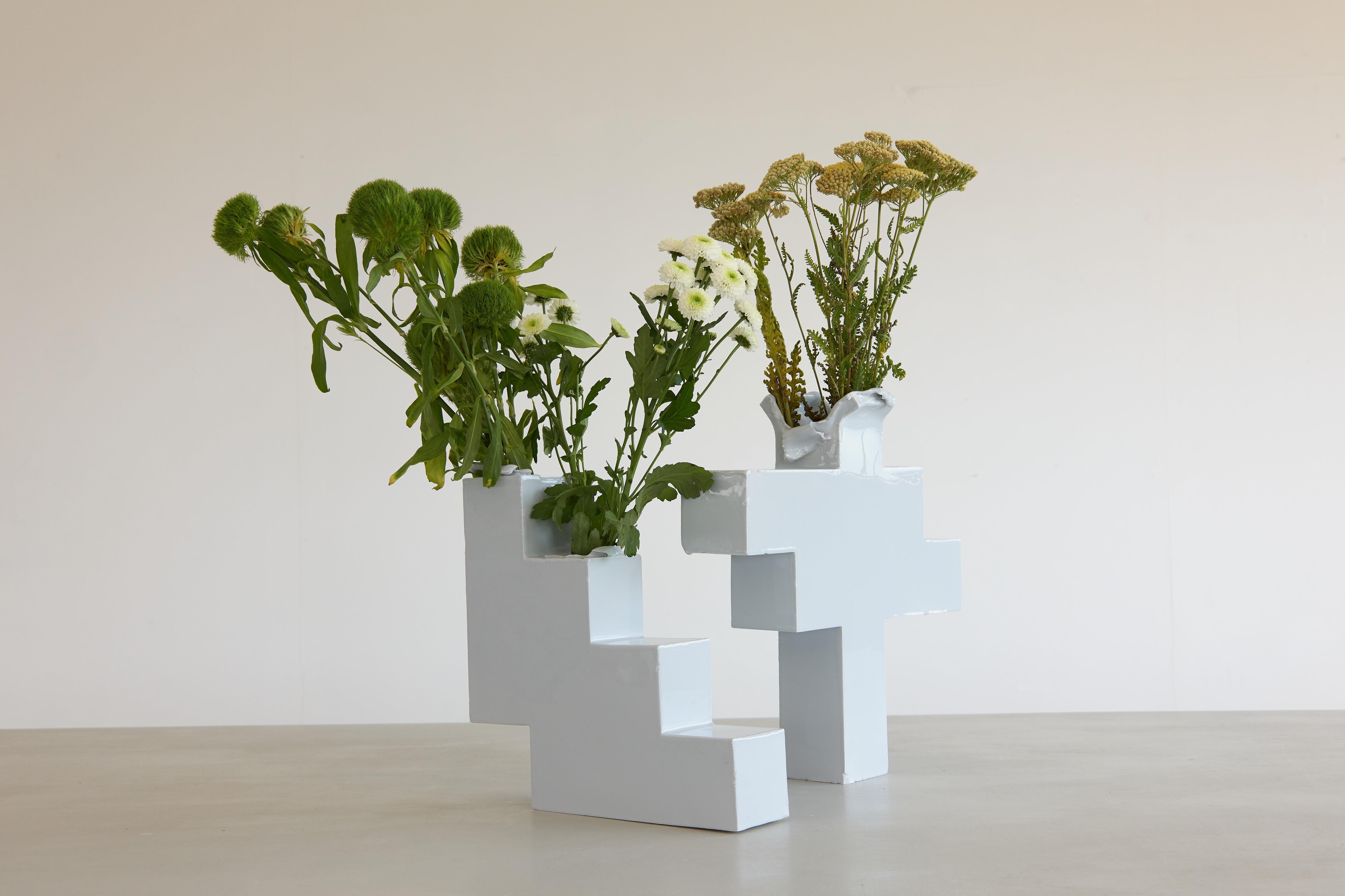 Vaso geometrico in ceramica italiana dell'artista Jenna Basso Pietrobon In condizioni Nuovo in vendita a New York, NY