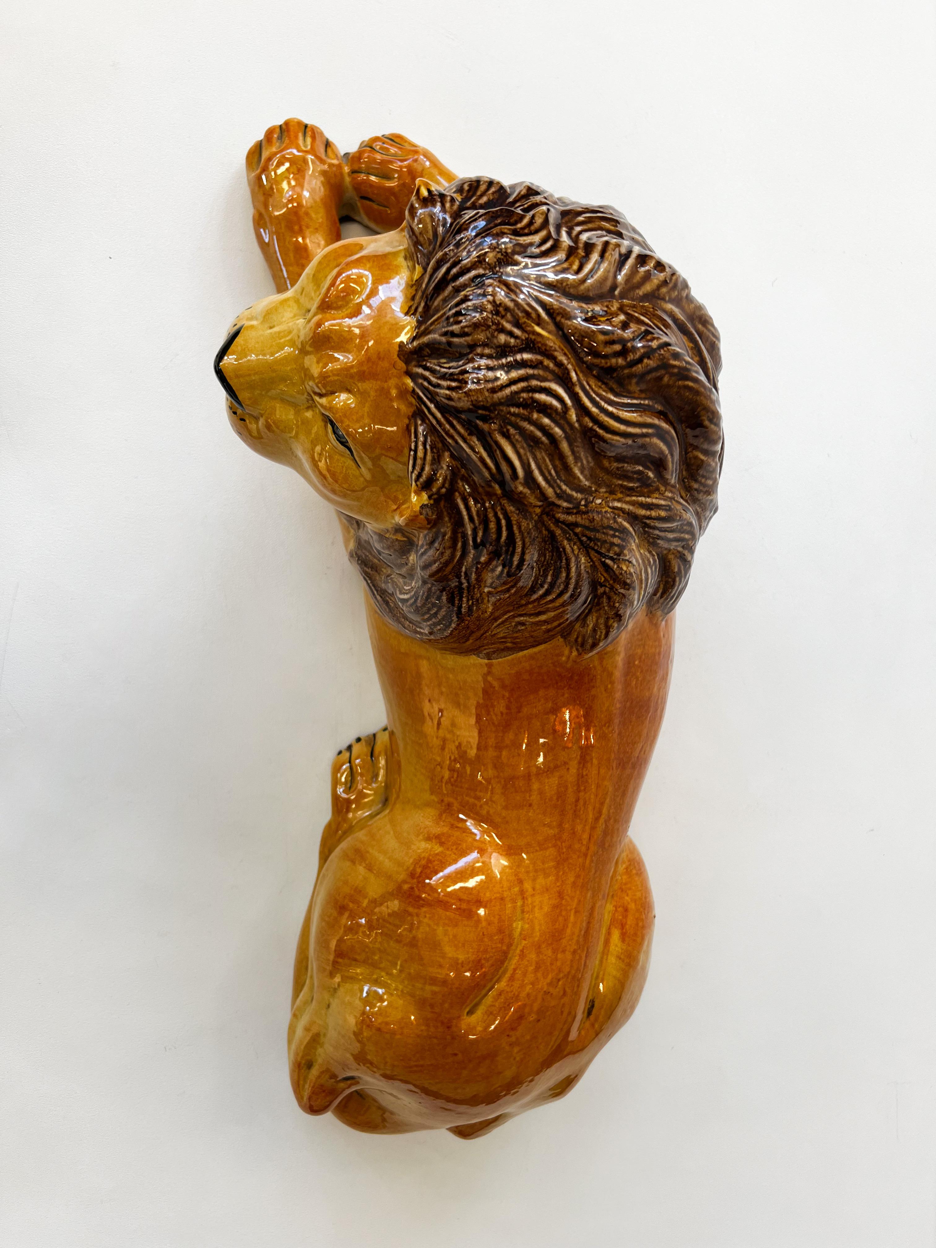 Italienische Löwenskulptur aus Keramik im Zustand „Hervorragend“ im Angebot in Palm Springs, CA