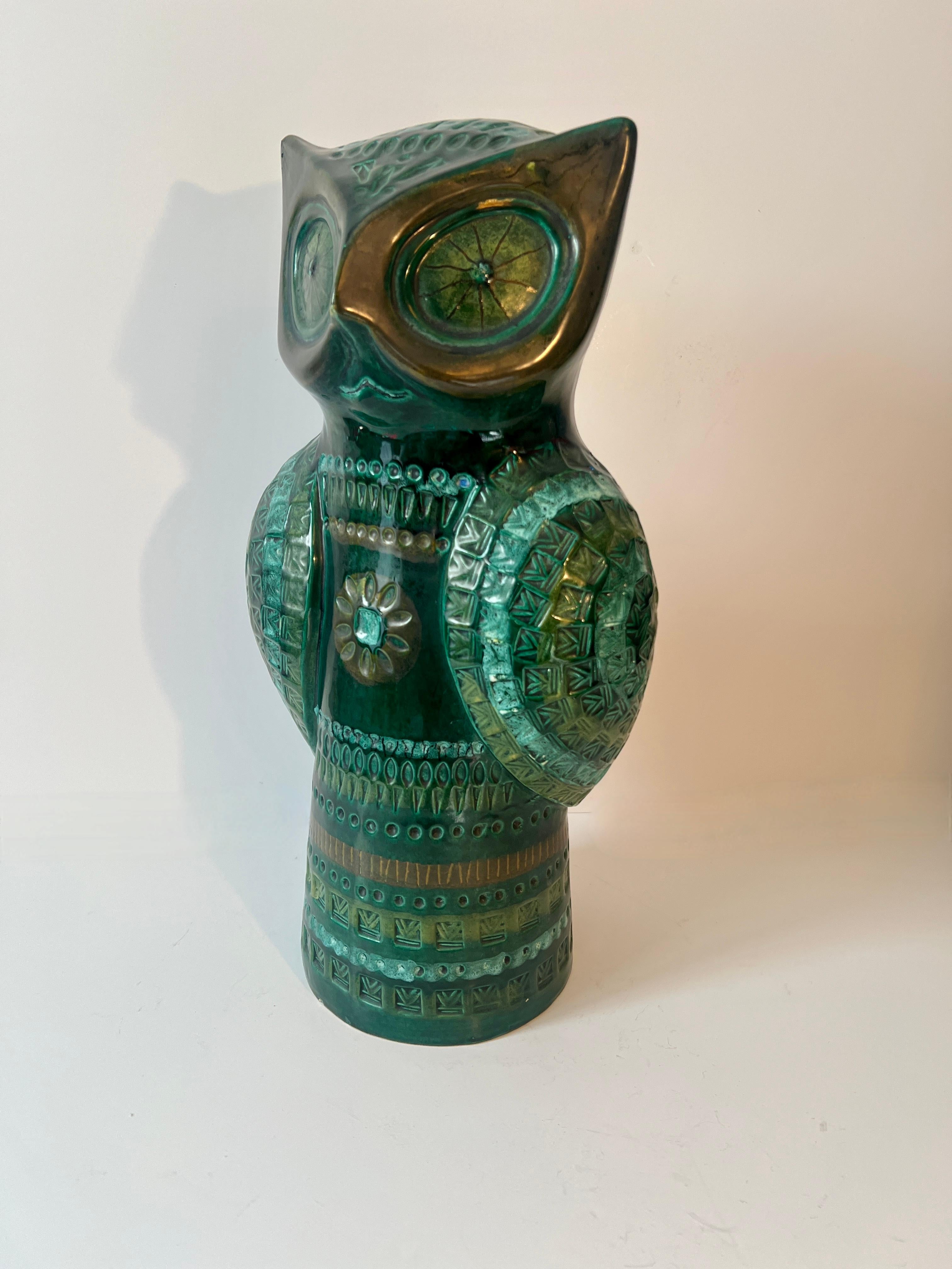 A bold and large Italian Ceramic Owl in the Style (and likely by) Bitossi / Raymor.

The piece is large and prominent and would add character to any shelf or console, side table.  Also, a Wonderful piece for a Childs room.

We have found the price
