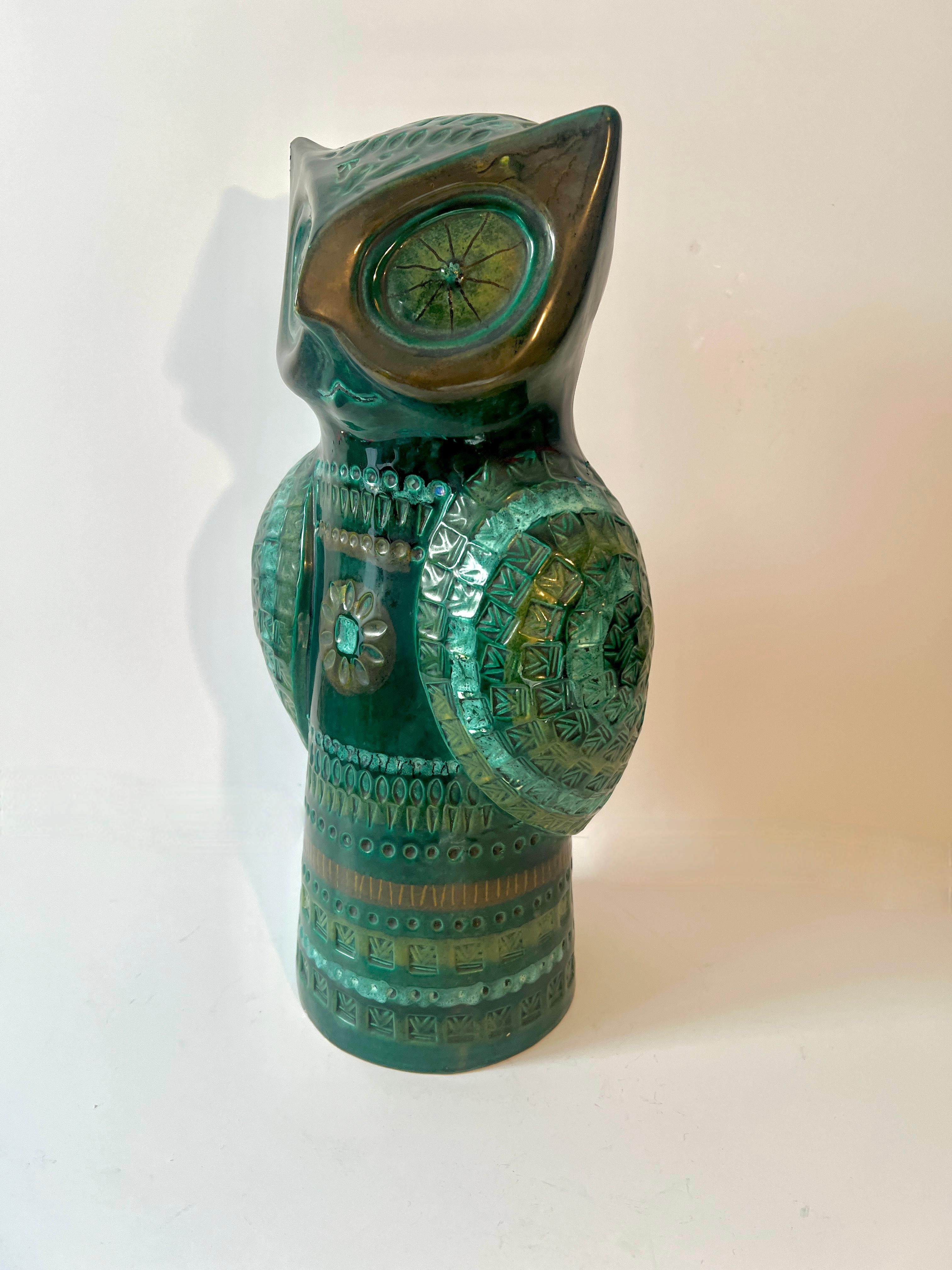 Mid-Century Modern Italian Ceramic Owl in the Style of Bitossi Raymor