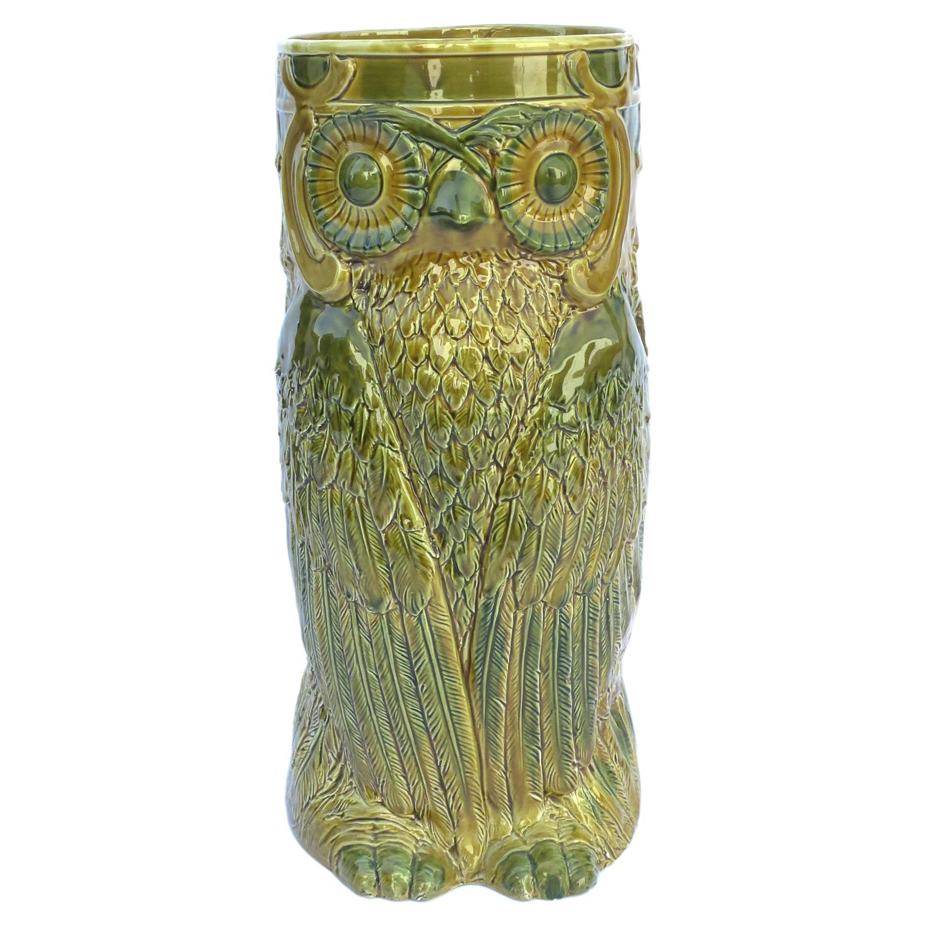 Italian Ceramic Owl Umbrella Holder Stand, circa 1960s Italy