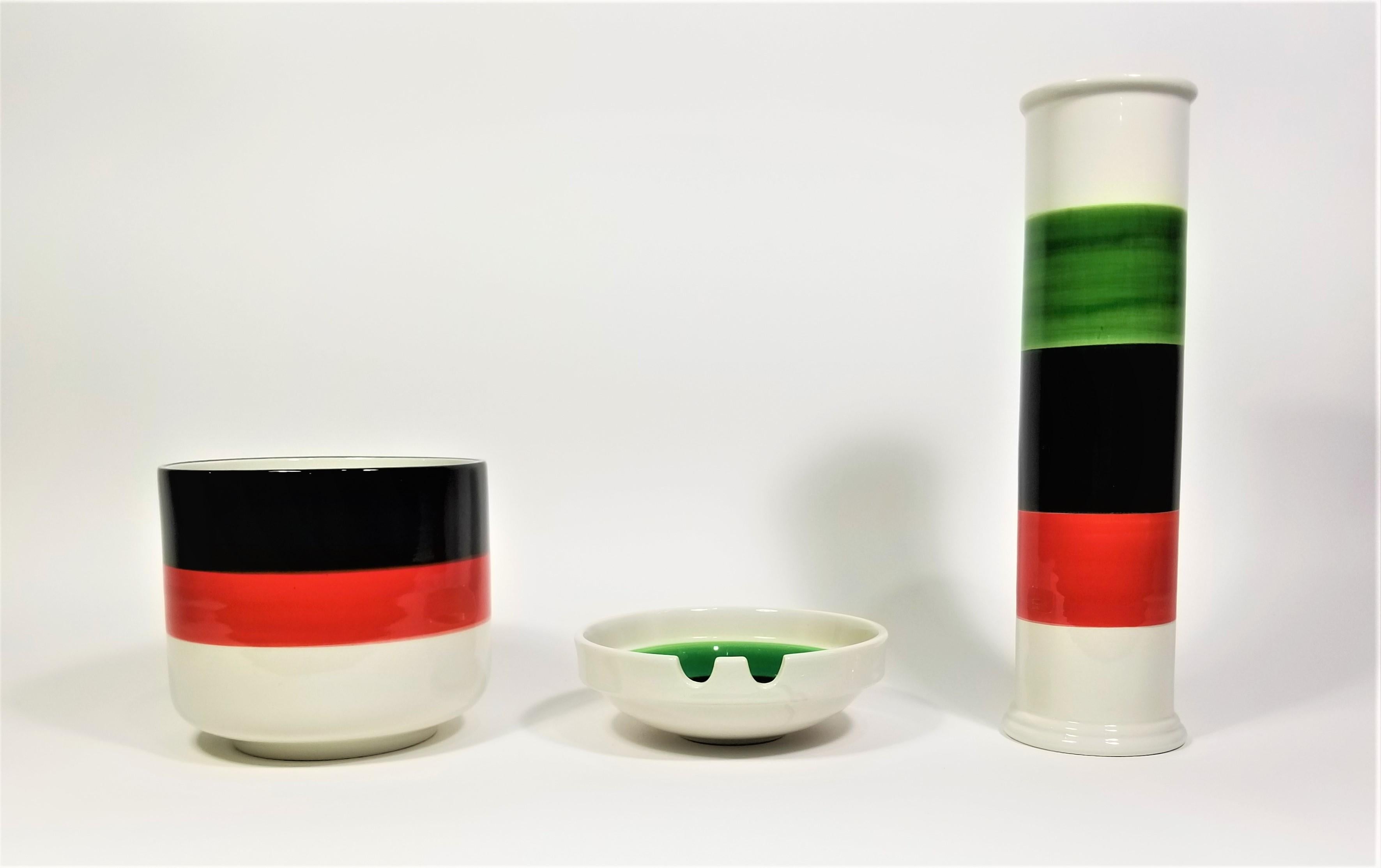 3teiliger Aschenbecher aus italienischer Keramik, Kollektion italienischer Keramik, hergestellt in Italien (Moderne der Mitte des Jahrhunderts) im Angebot