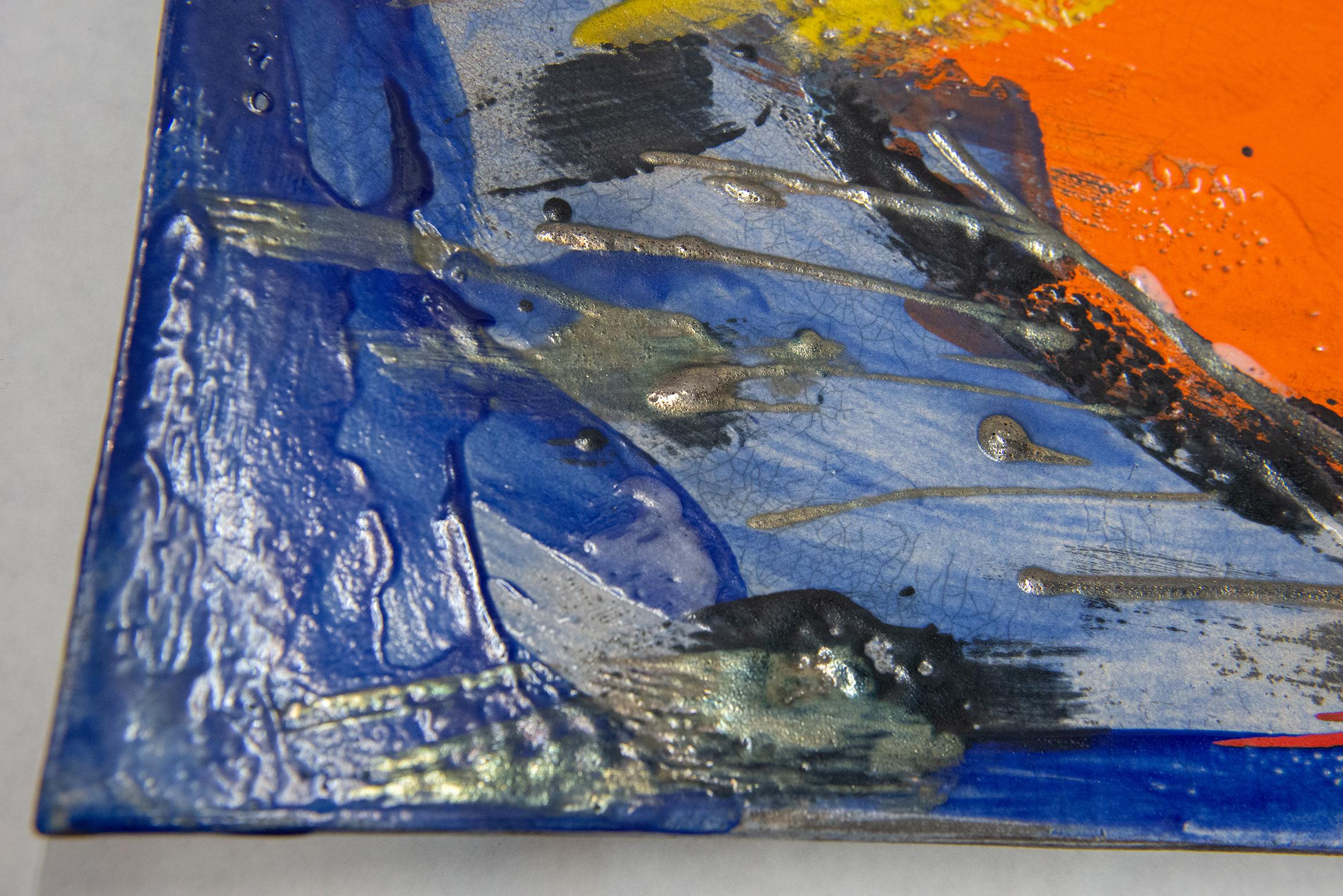 Plato de cerámica italiana de arte moderno para centro de mesa o pared Hecho a mano en venta