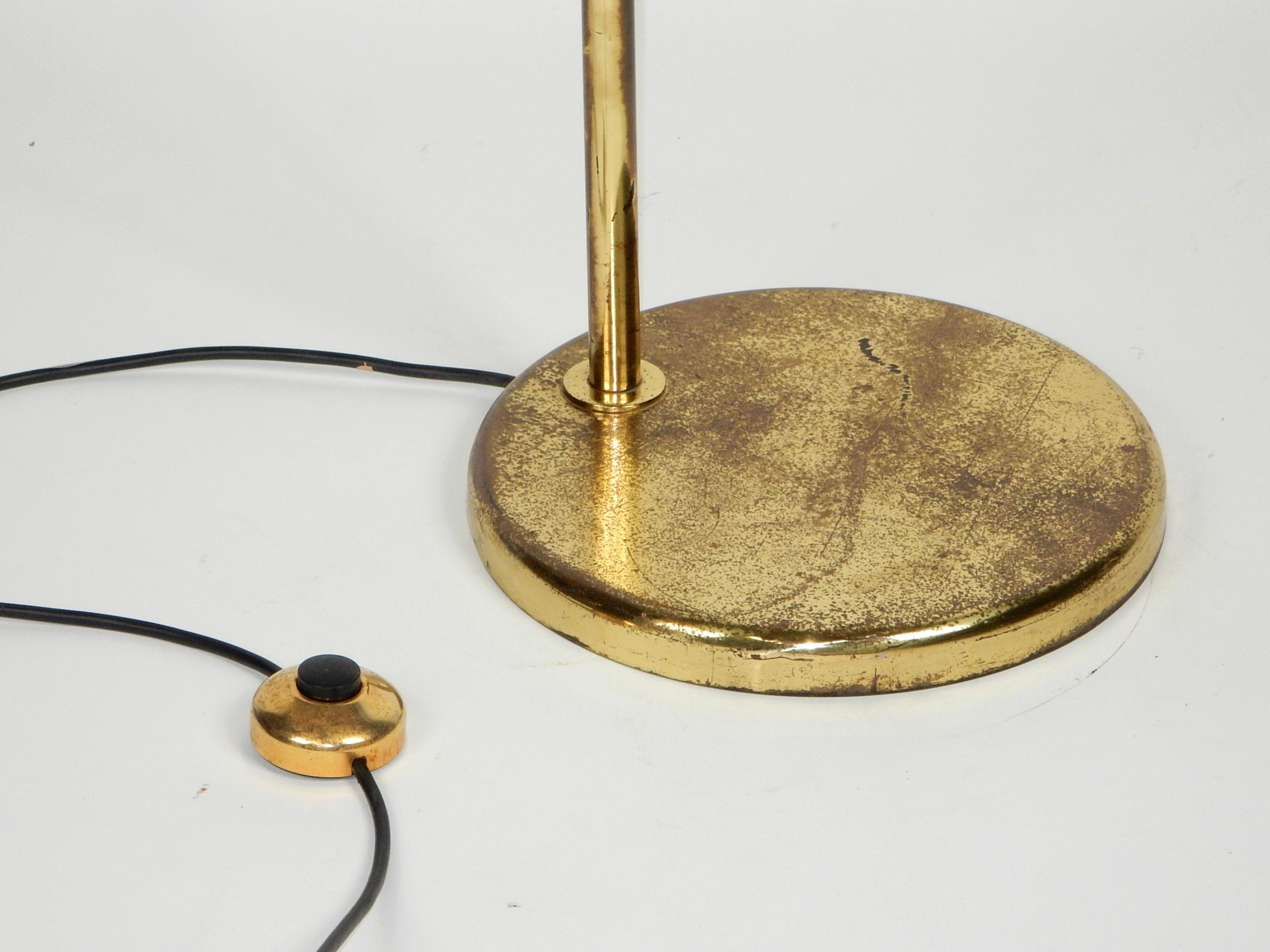 scalloped floor lamp