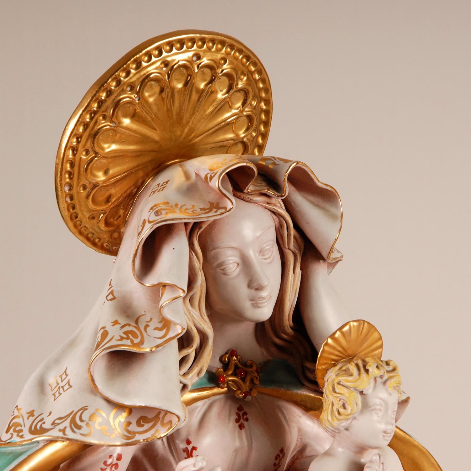 Poterie Sculpture italienne en céramique - Figure de Madonna Virgin & Child Pattarino des années 1960 en vente