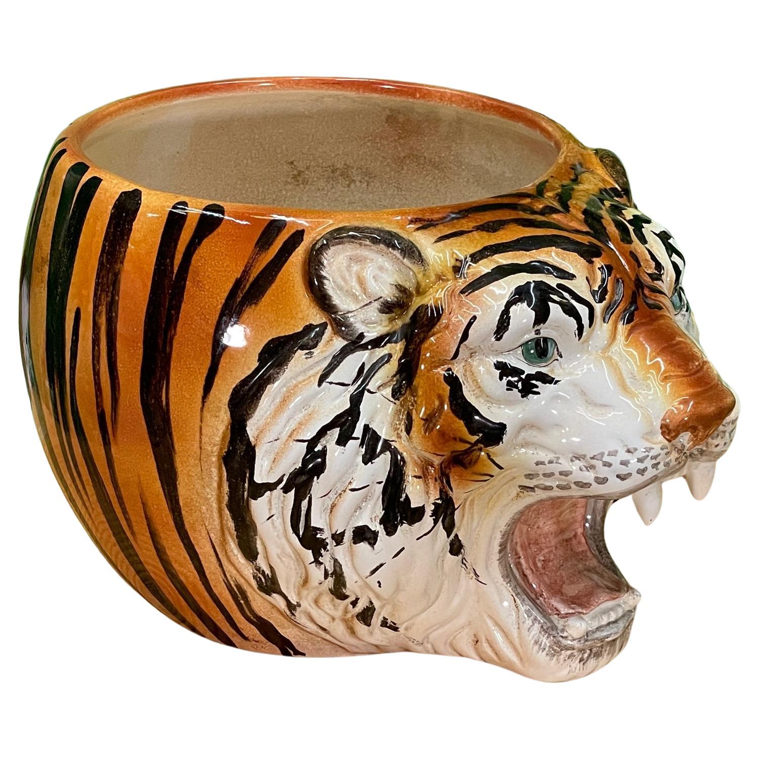 vokal tuberkulose Fordi Italian Ceramic Tiger Head Large Cachepot Planter For Sale at 1stDibs