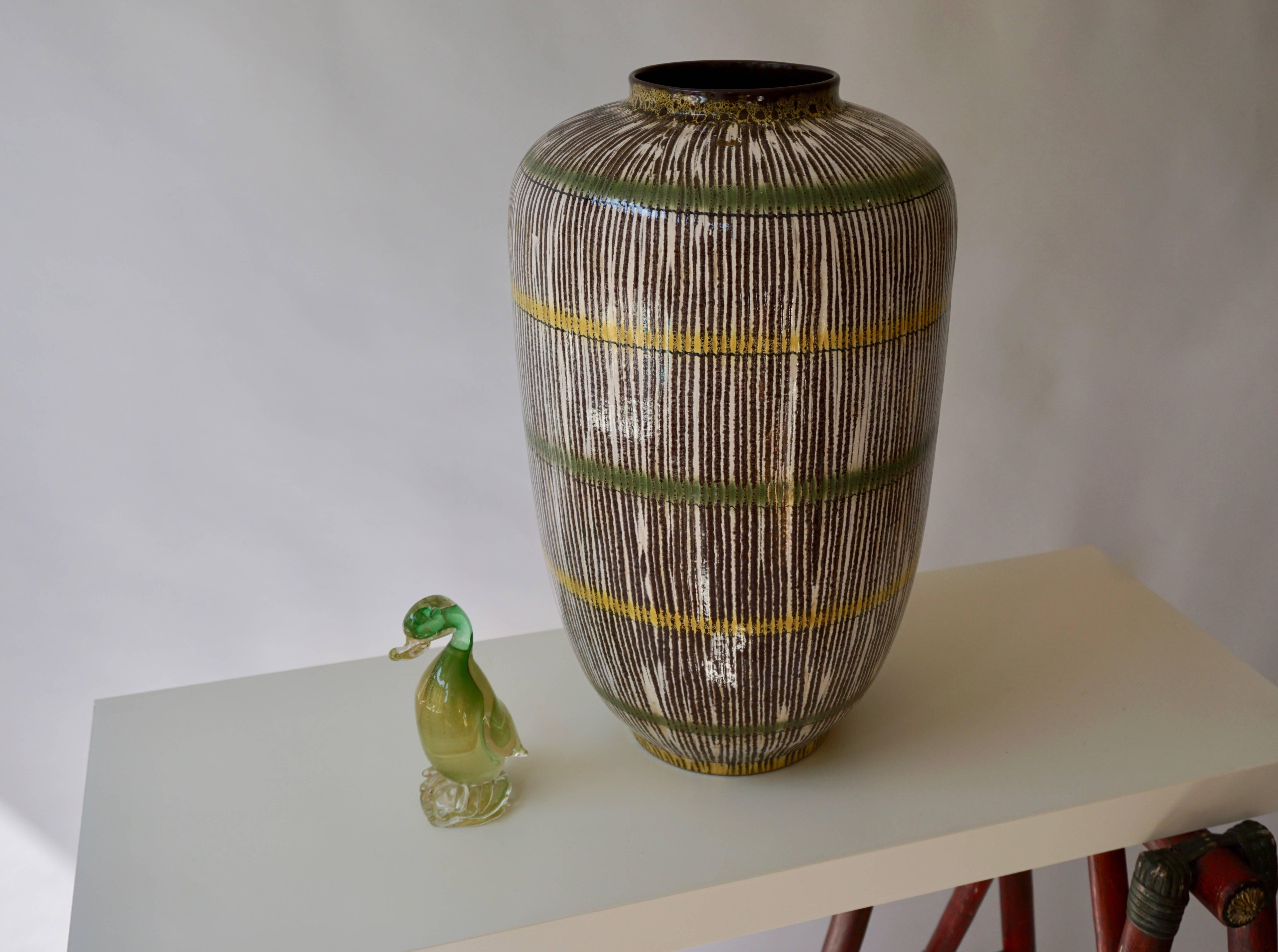 Vaso o urna in ceramica italiana in vendita 4