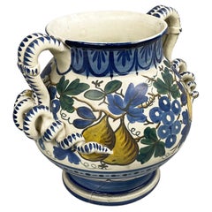Italienische Keramikvase mit Zitronen, Blaubeeren und Blättern, erste Hälfte 1900er Jahre