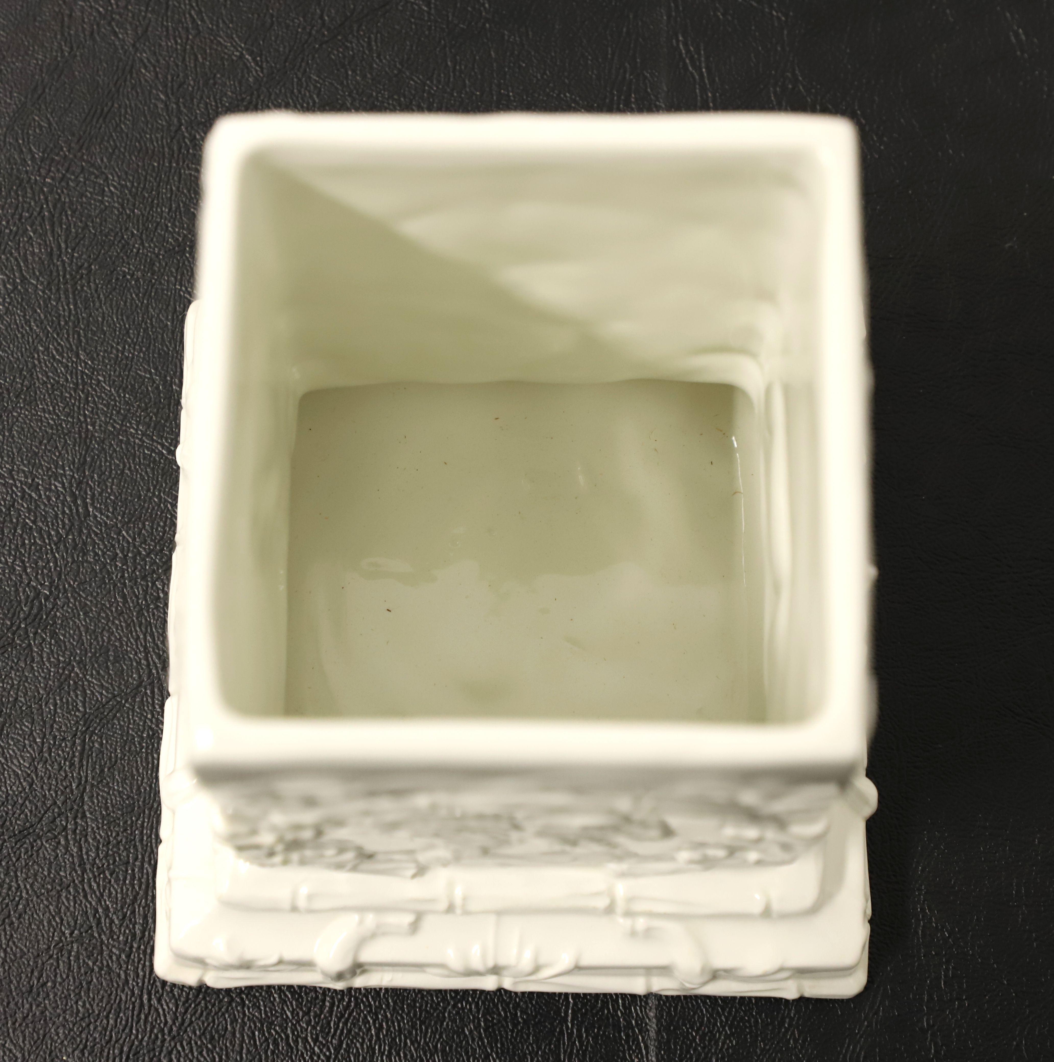 Italian Ceramic White Pagoda Lidded Biscuit Jar For Sale 1