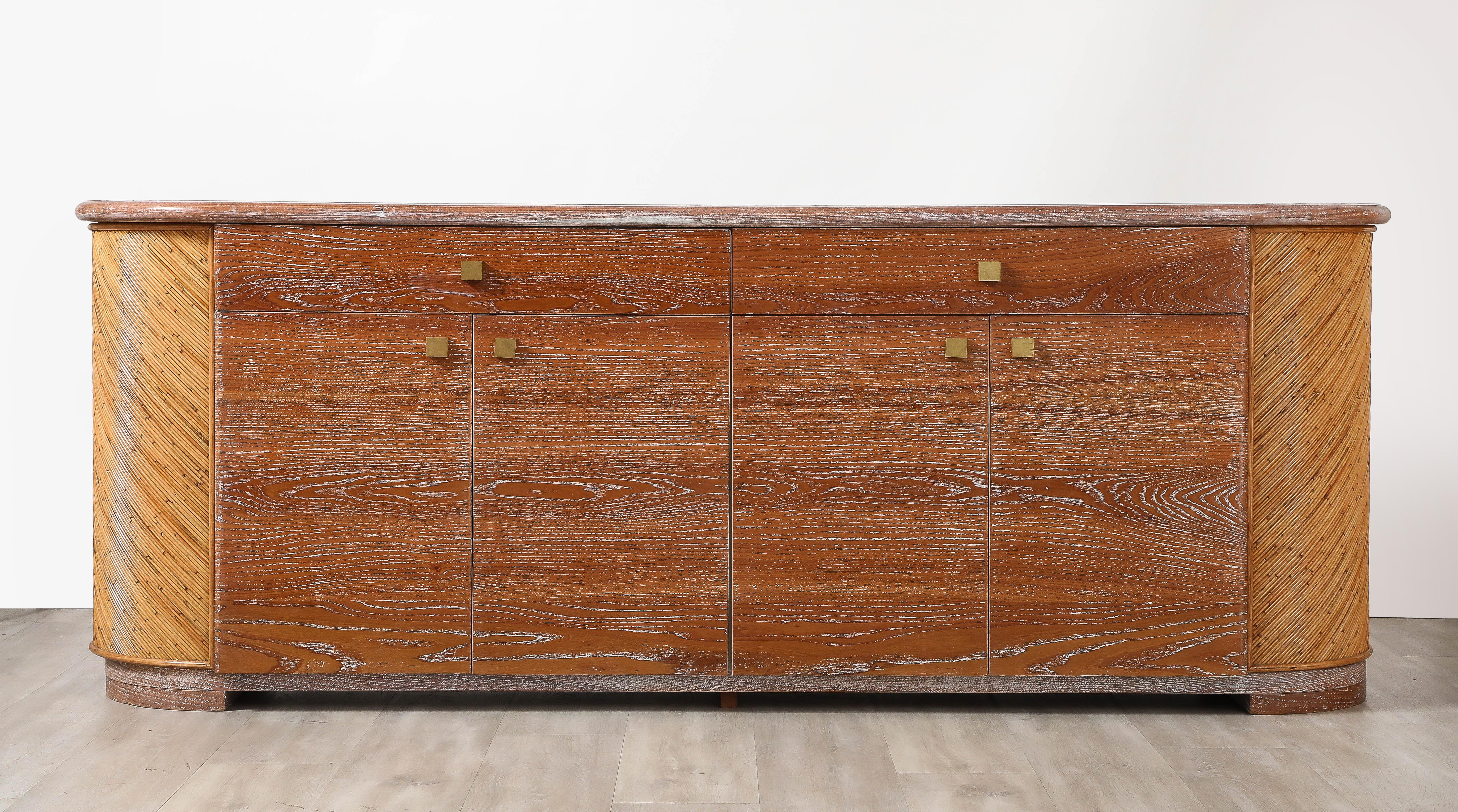 Organique Armoire ou buffet italien en chêne cérusé et bambou, vers 1970 en vente