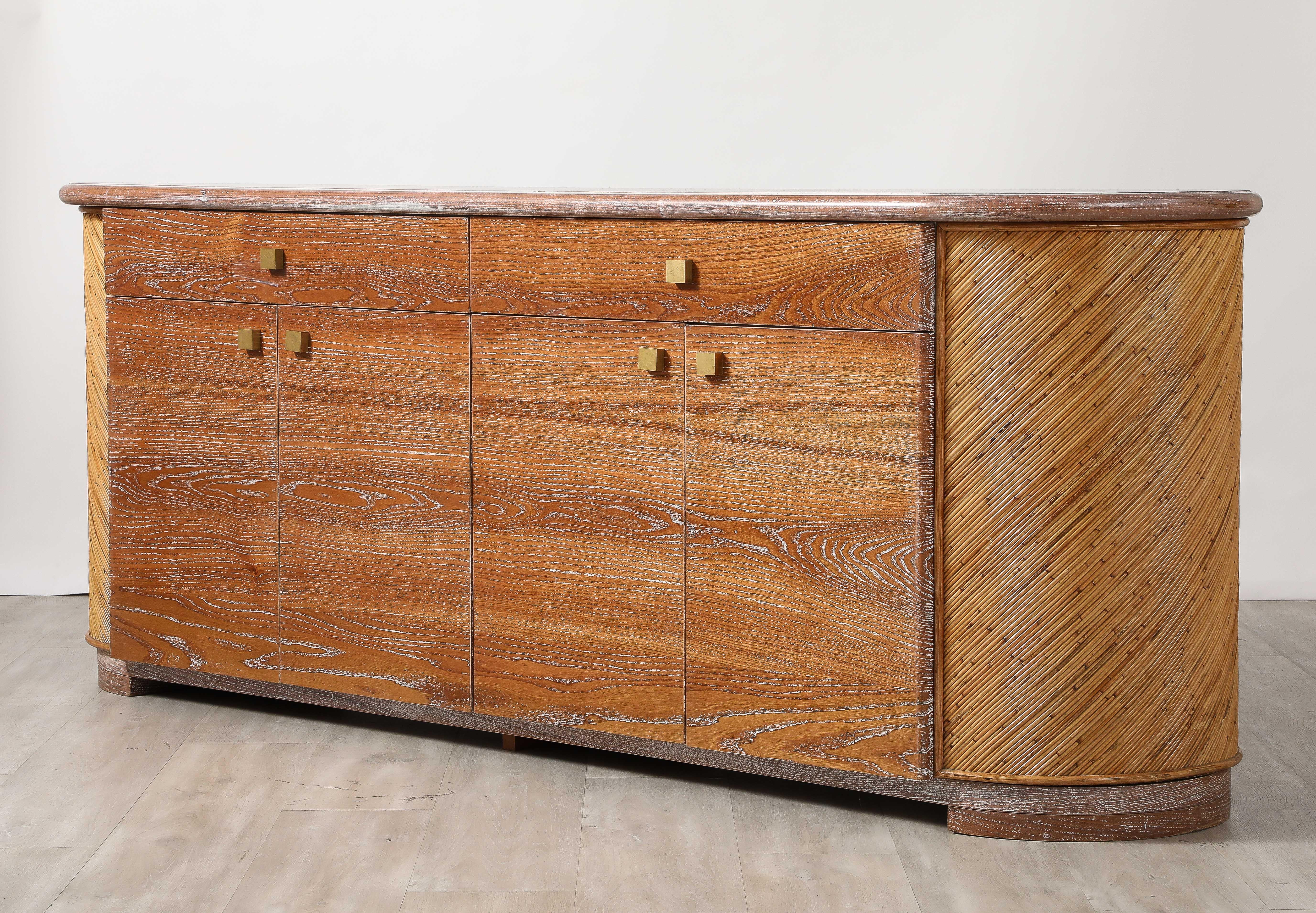 Armoire ou buffet italien en chêne cérusé et bambou, vers 1970 en vente 1