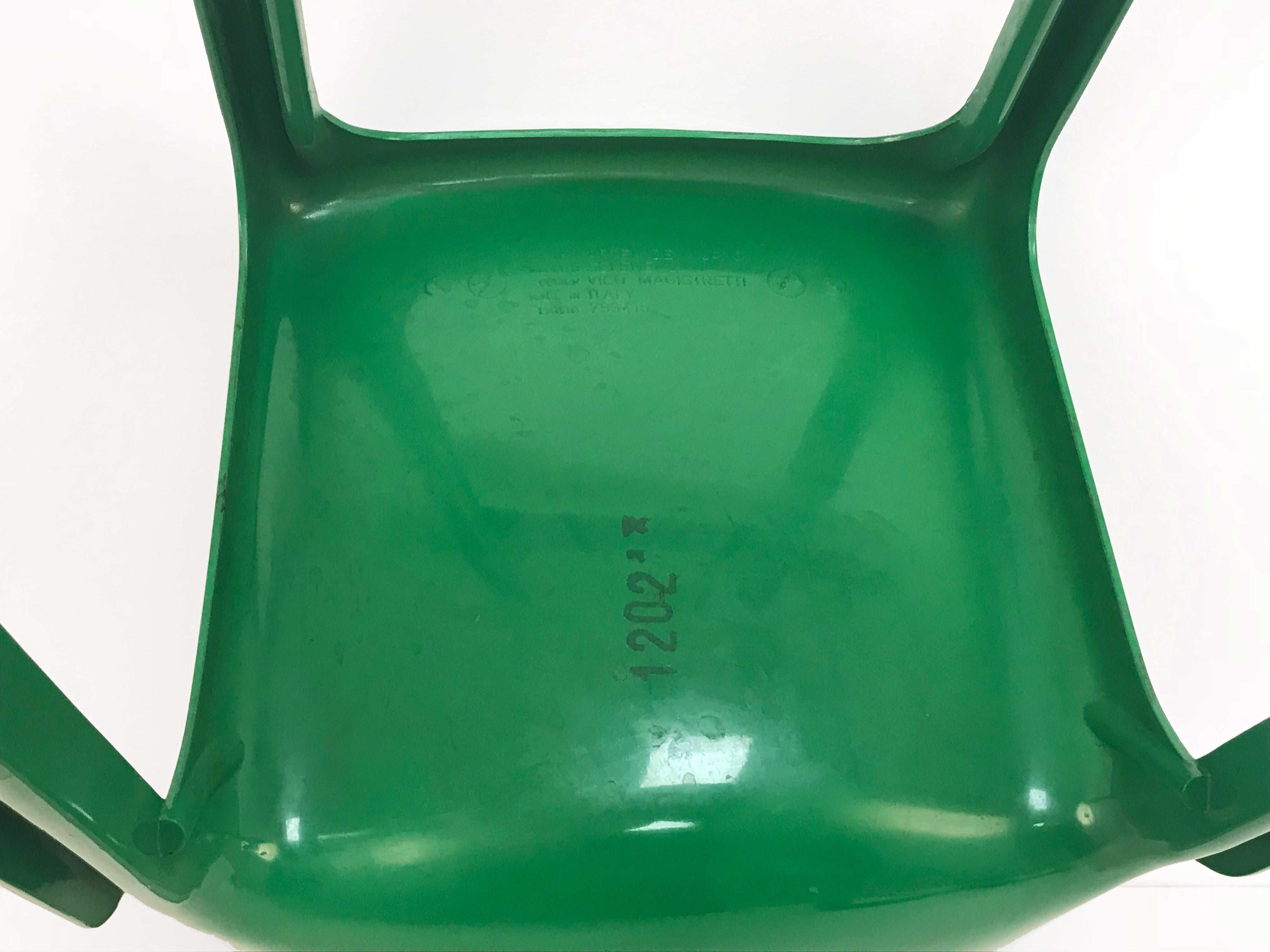 Italienischer Stuhl von Vico Magistretti für Artemide:: Selene Chair Green:: Italien:: 1969 4