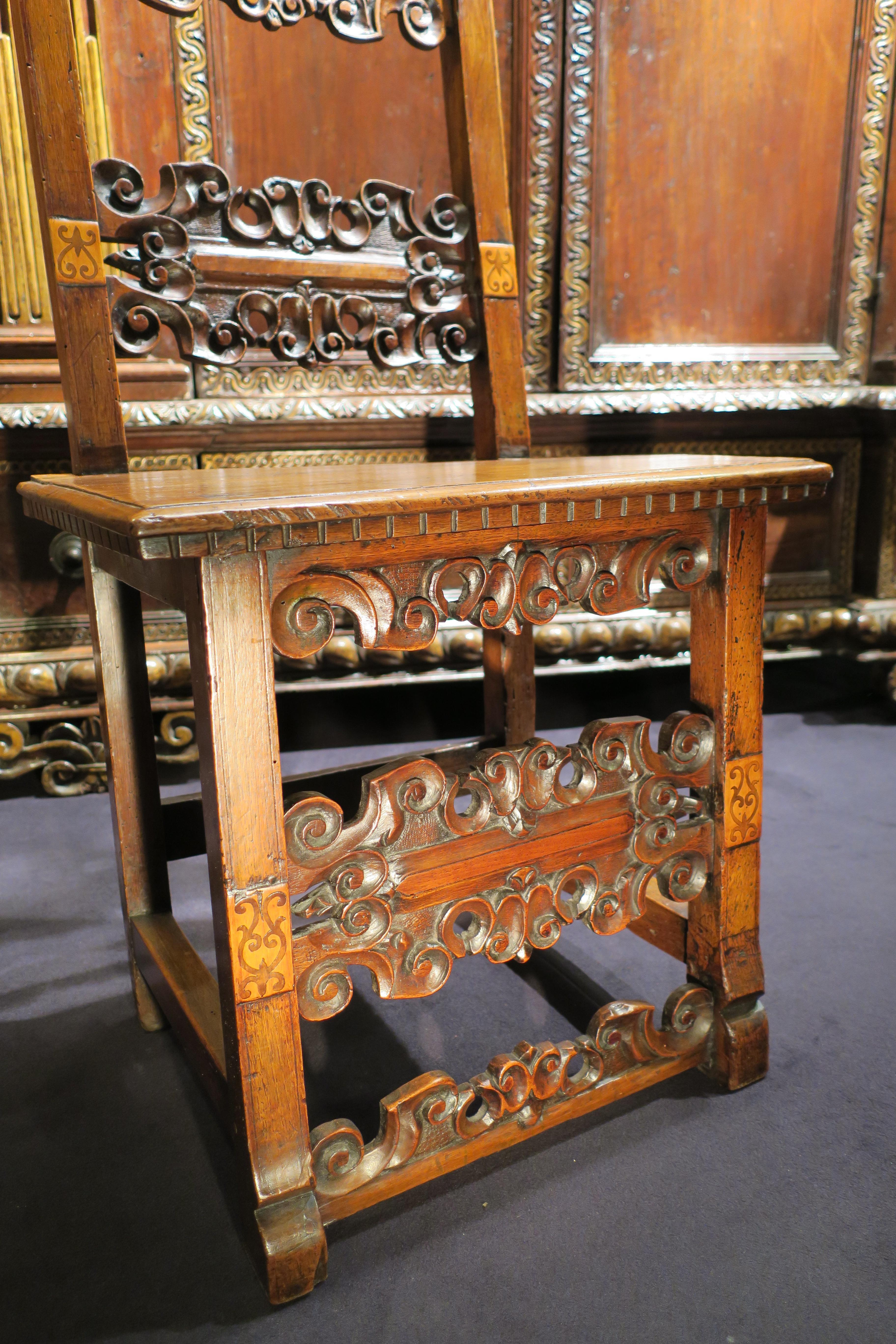 18th Century and Earlier Italian Chair of the Renaissance Period For Sale