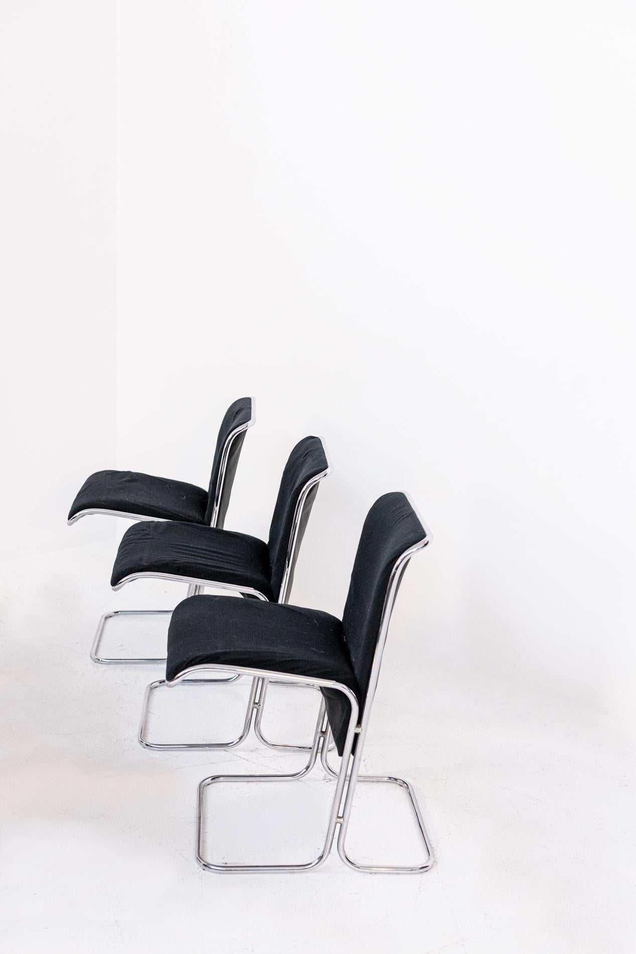 Italian Chairs by Antonio Ari Colombo for Arflex Mod. Calla in Black Velvet In Good Condition In Milano, IT
