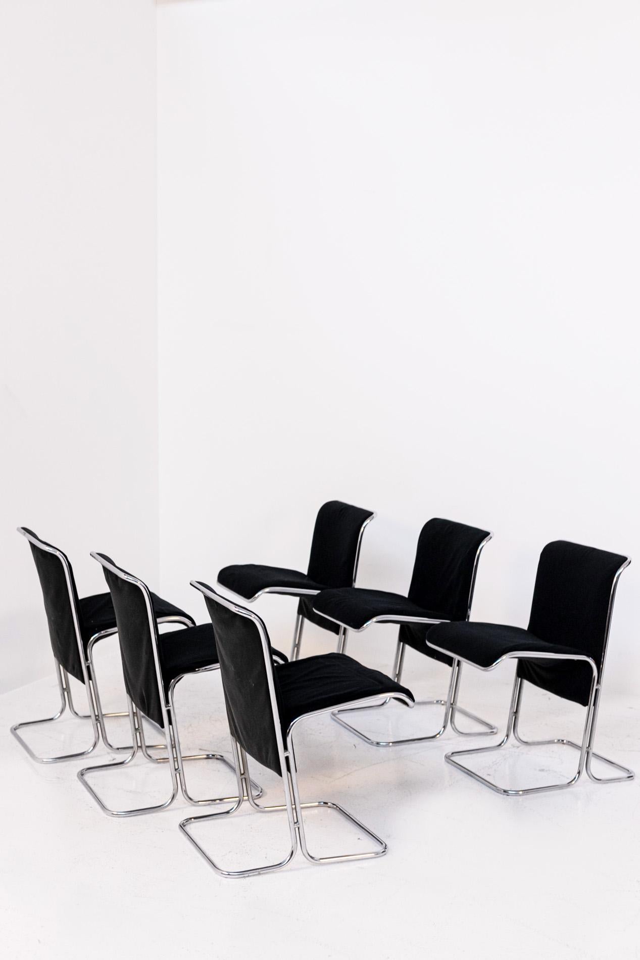 Late 20th Century Italian Chairs by Antonio Ari Colombo for Arflex Mod. Calla in Black Velvet