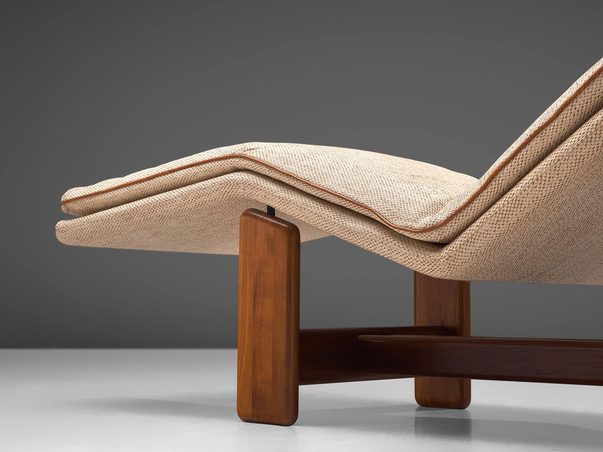 Italian Chaise Longue in Beige Fabric and Walnut by Mobil Girgi 2