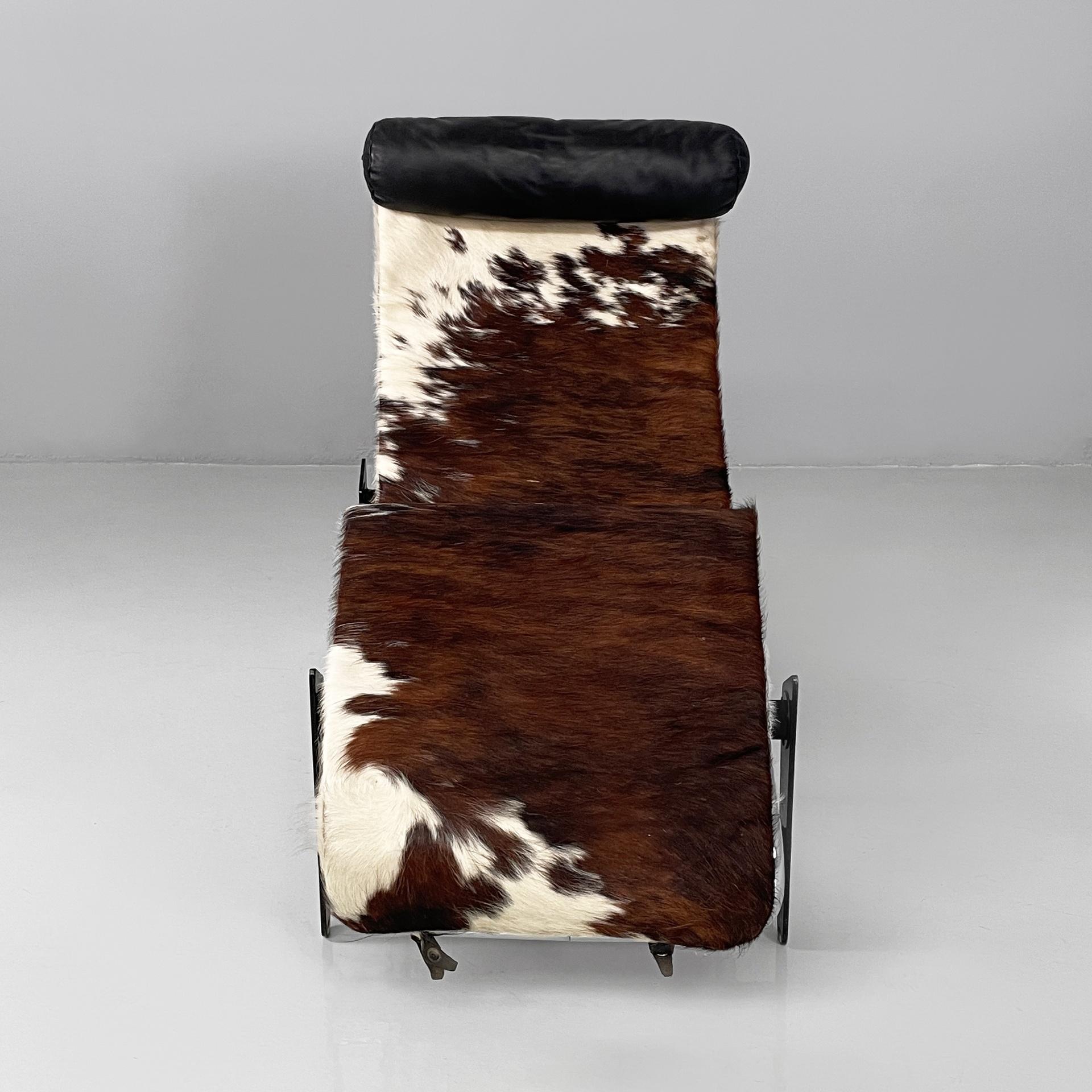 Chaise longue italiana LC4 di Le Corbusier, Jeanneret Perriand Cassina, anni '70 In condizioni buone in vendita a MIlano, IT