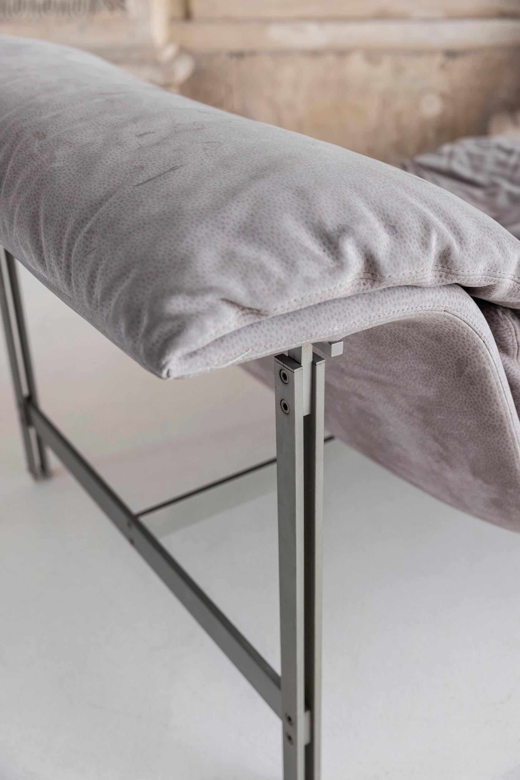 Fin du 20e siècle Chaise longue italienne Wave de Giovanni Offredi pour Saporiti, 1974 en vente