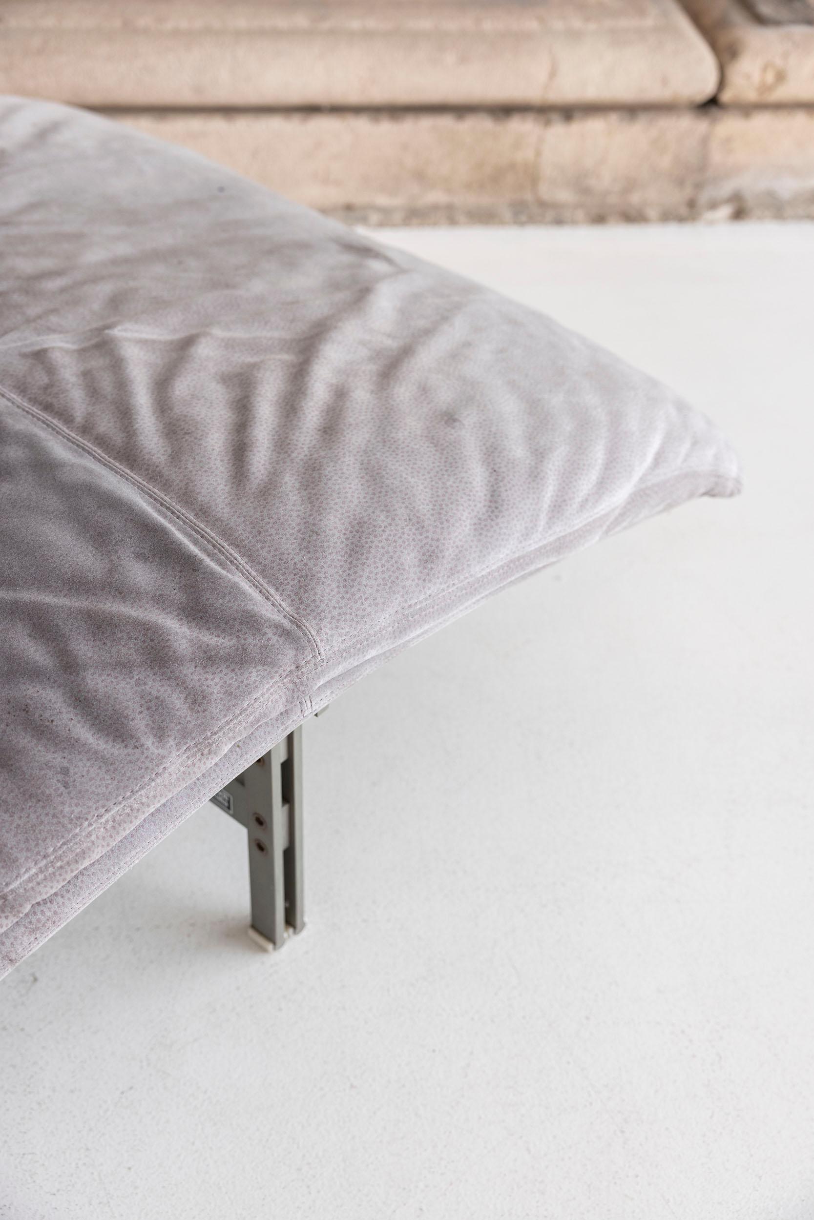 Acier Chaise longue italienne Wave de Giovanni Offredi pour Saporiti, 1974 en vente