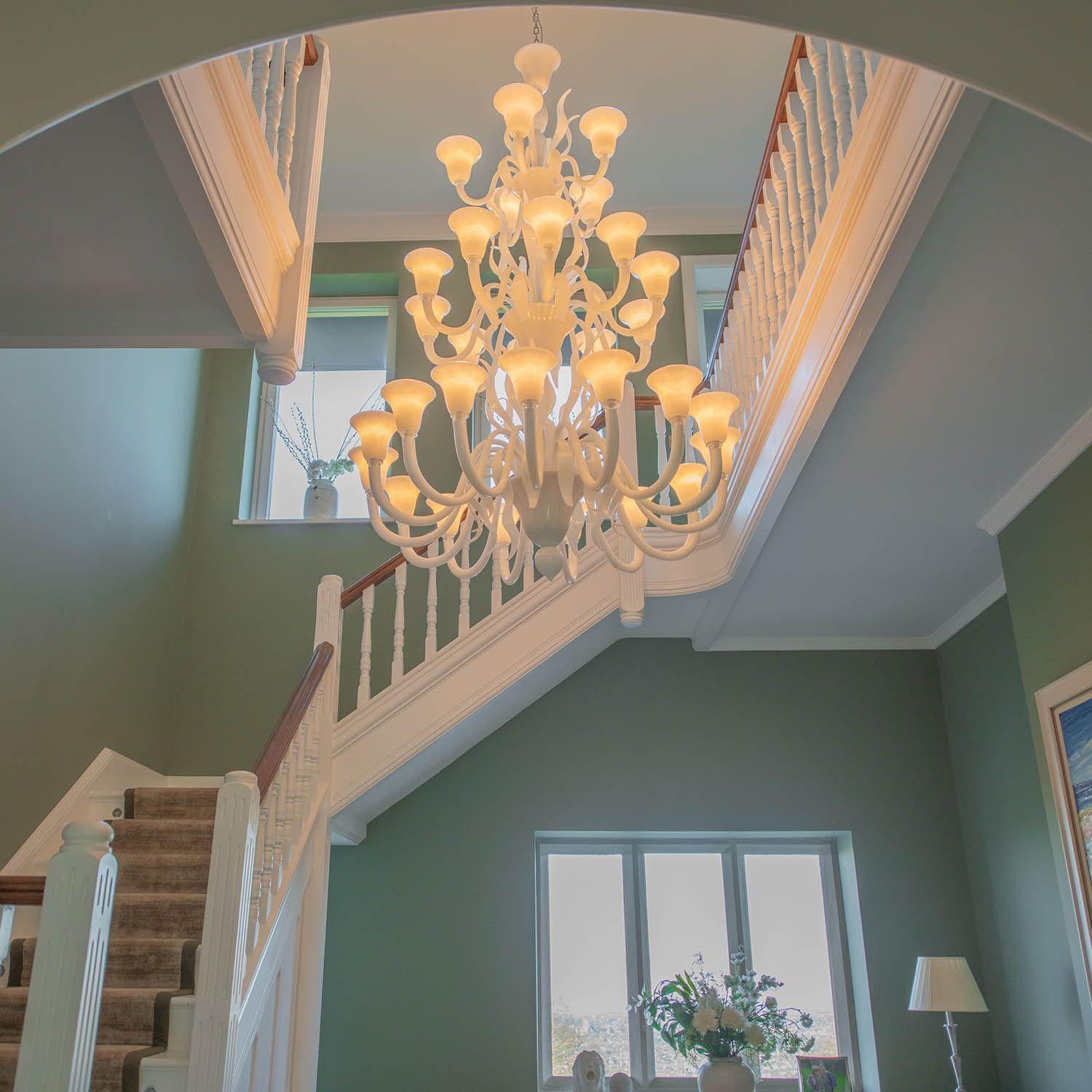 Lampadario italiano, 12 bracci in vetro di Murano ambrato di Multiforme in vendita 1