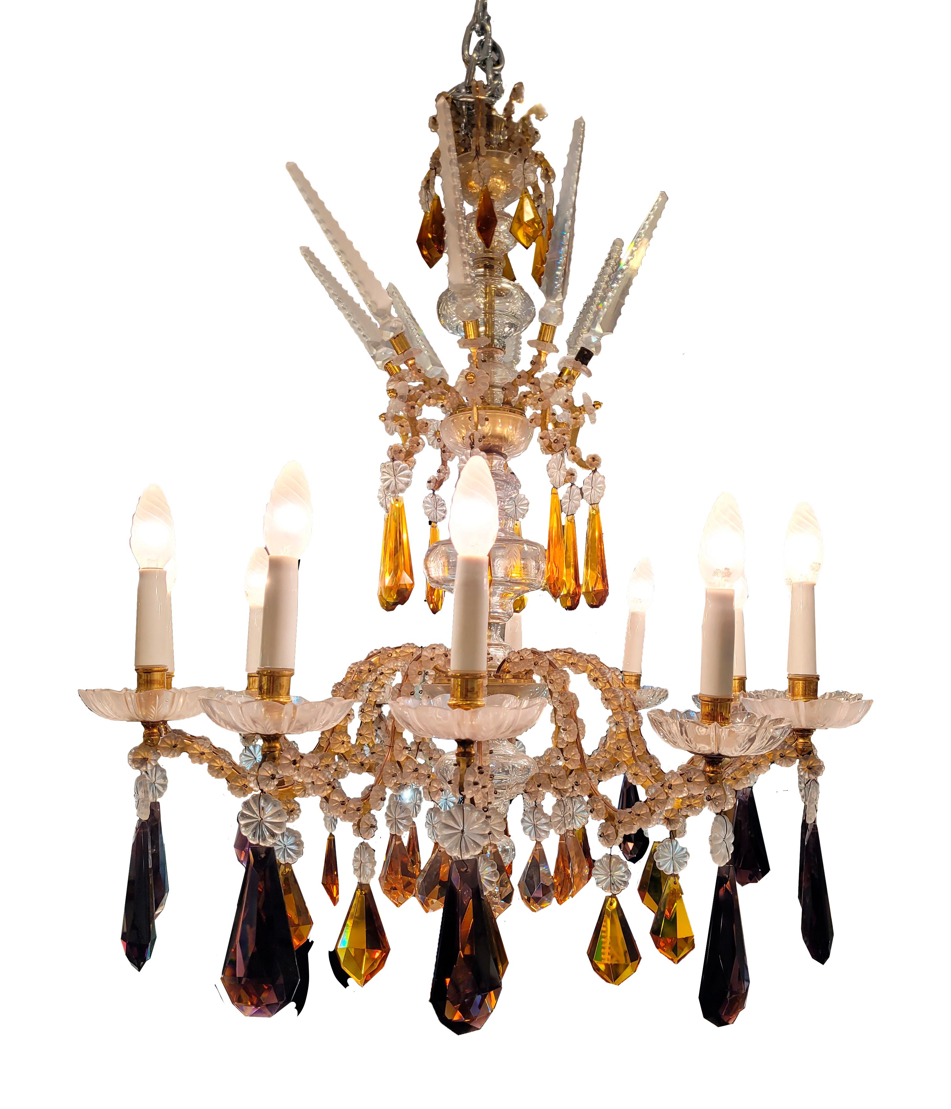 Baroque Italian Chandelier 40s in cut glass in purple and amber colors For Sale